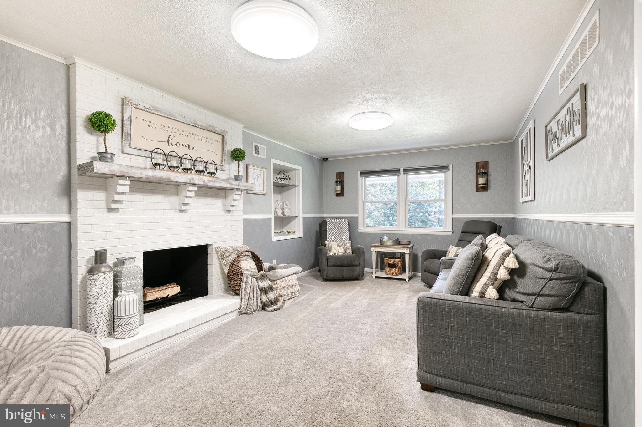 BALDWIN HILLS - Residential