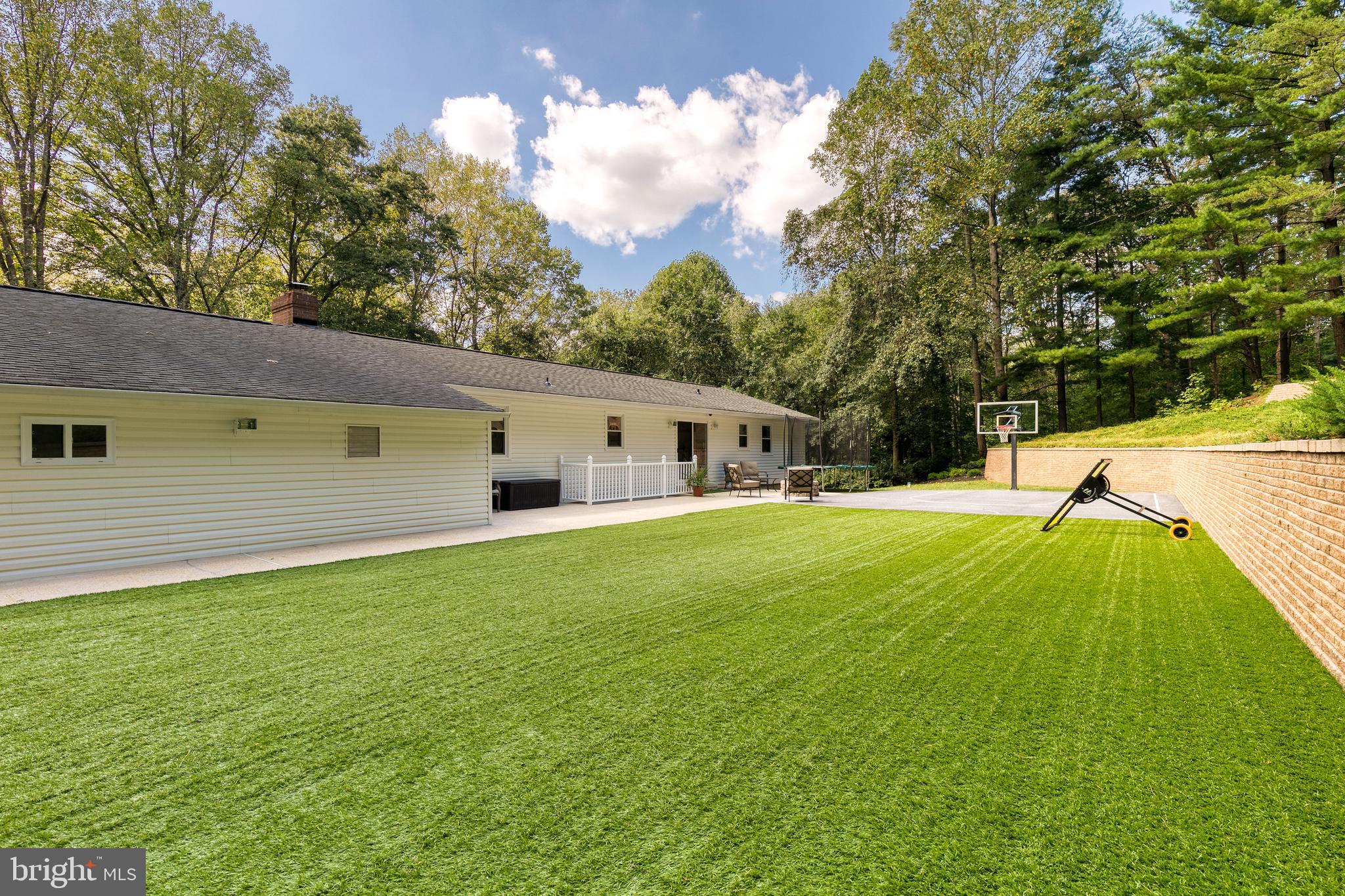 BALDWIN HILLS - Residential