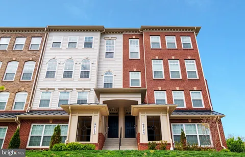 9719 Vang Drive Unit 810, Lanham, MD MLS: MDPG2146918