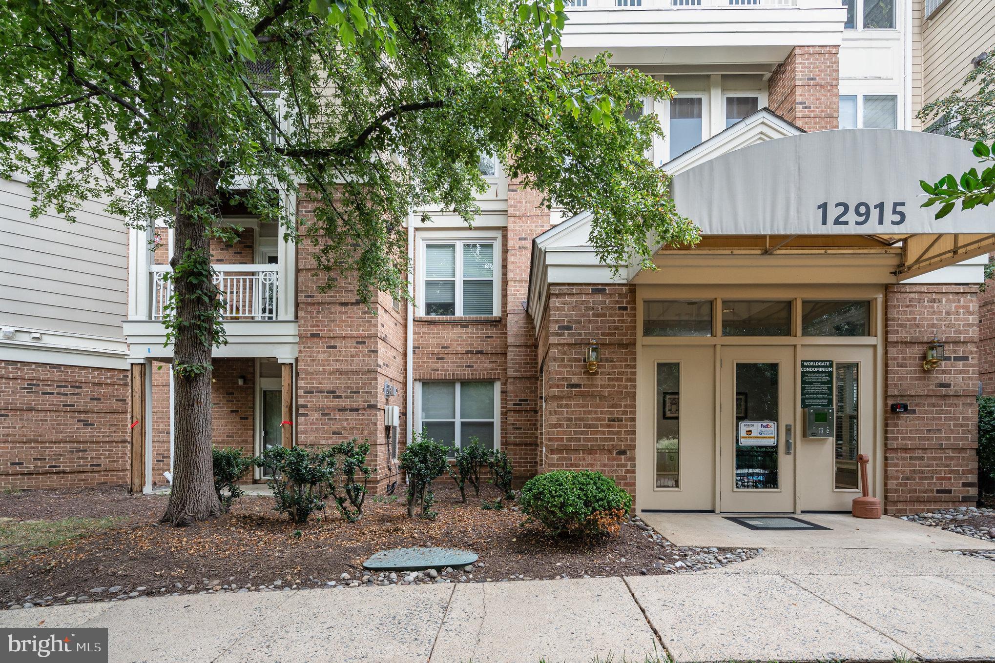 WORLDGATE CONDO - Residential Lease