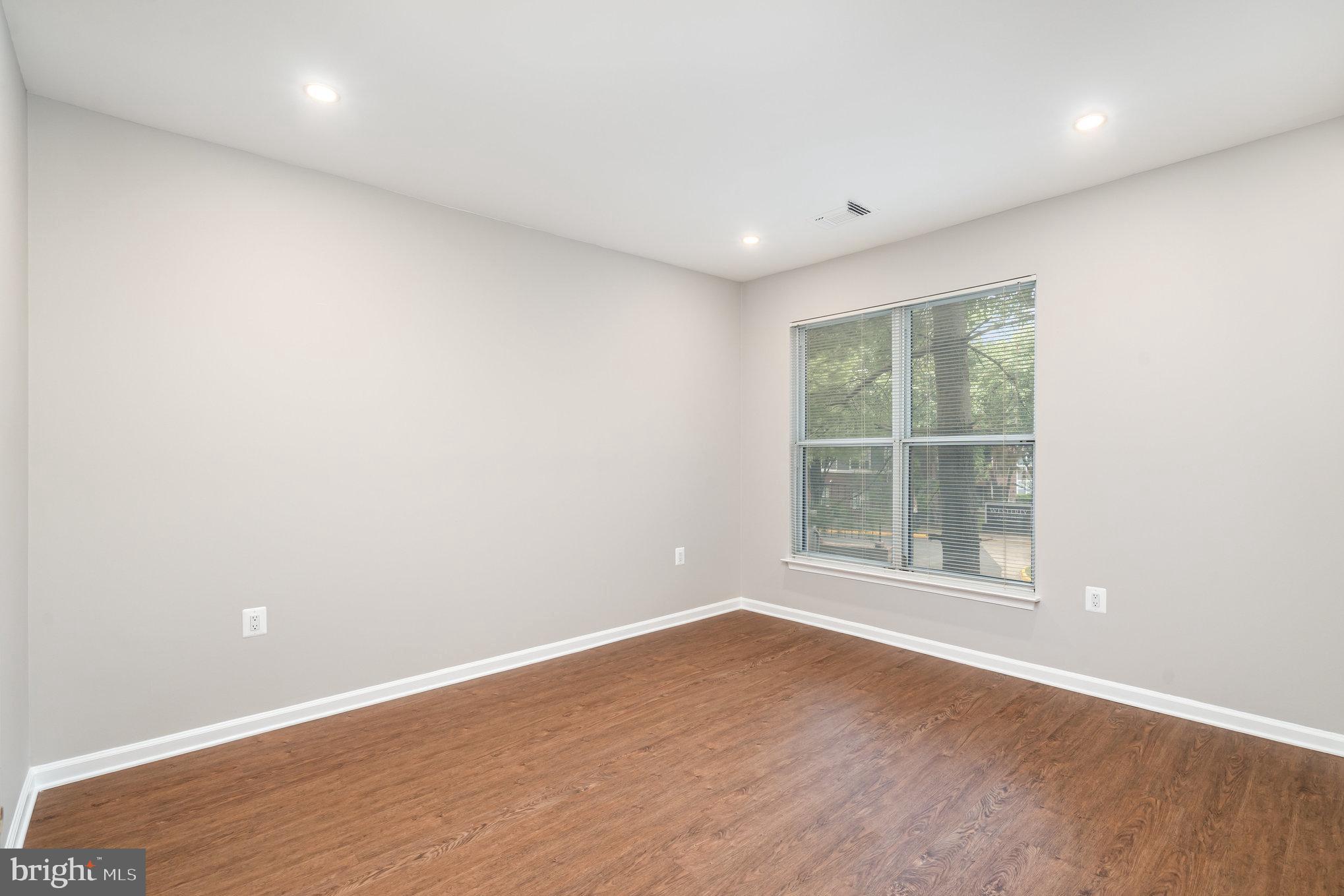 WORLDGATE CONDO - Residential Lease