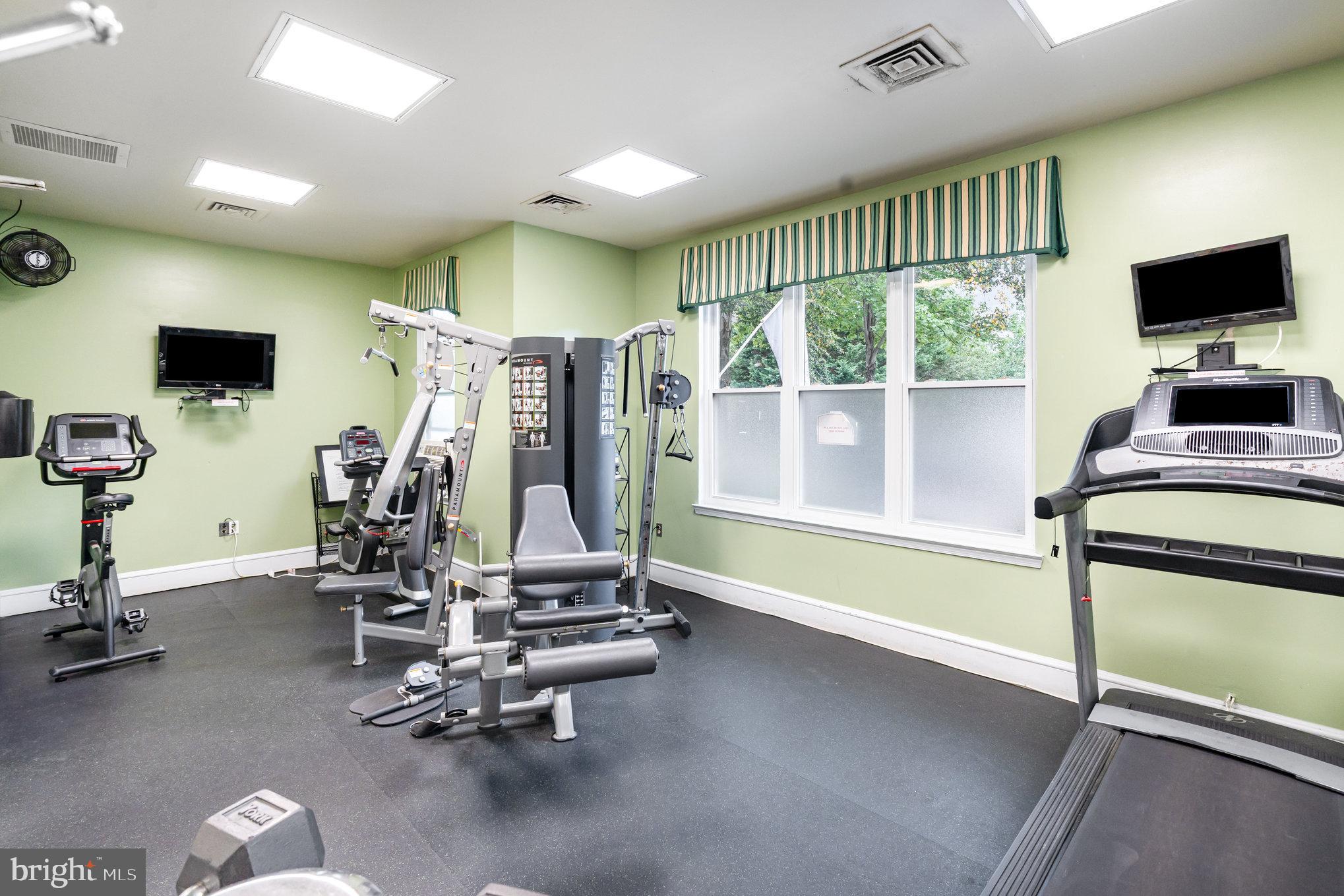 WORLDGATE CONDO - Residential Lease