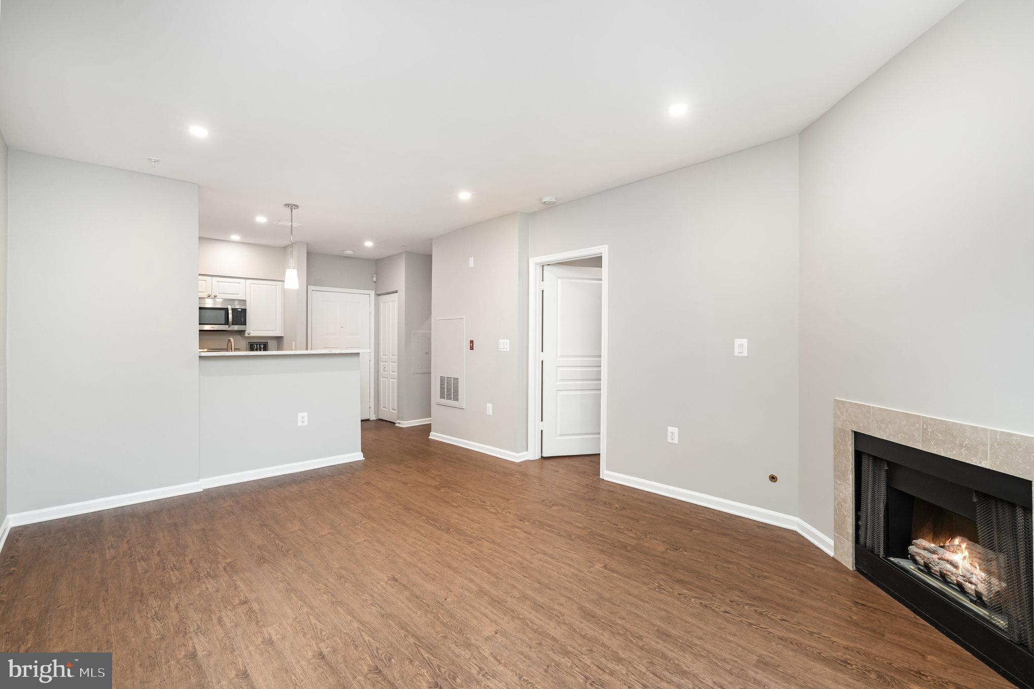 WORLDGATE CONDO - Residential Lease