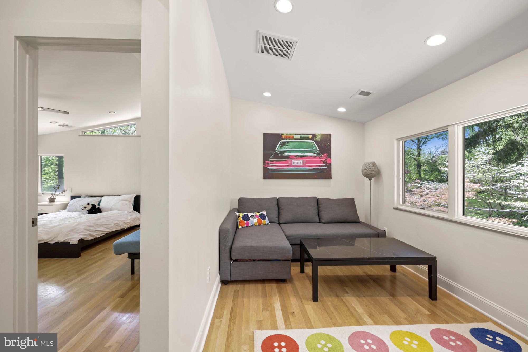 BANNOCKBURN HEIGHTS - Residential