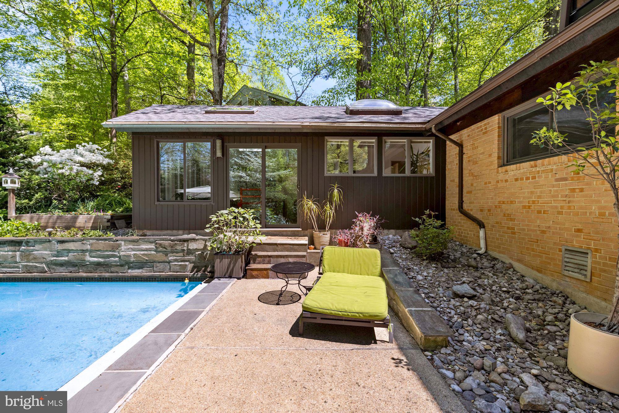 BANNOCKBURN HEIGHTS - Residential