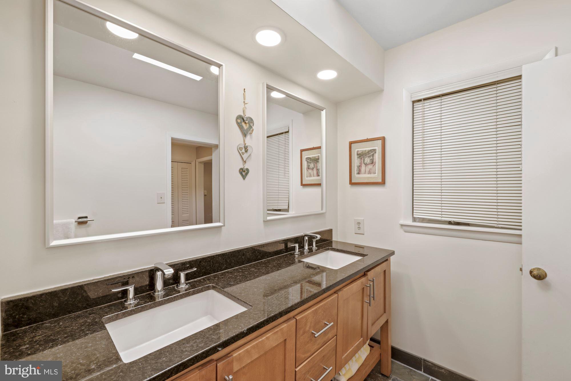 BANNOCKBURN HEIGHTS - Residential