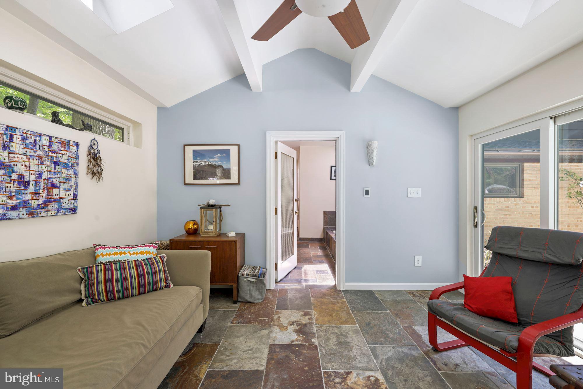 BANNOCKBURN HEIGHTS - Residential