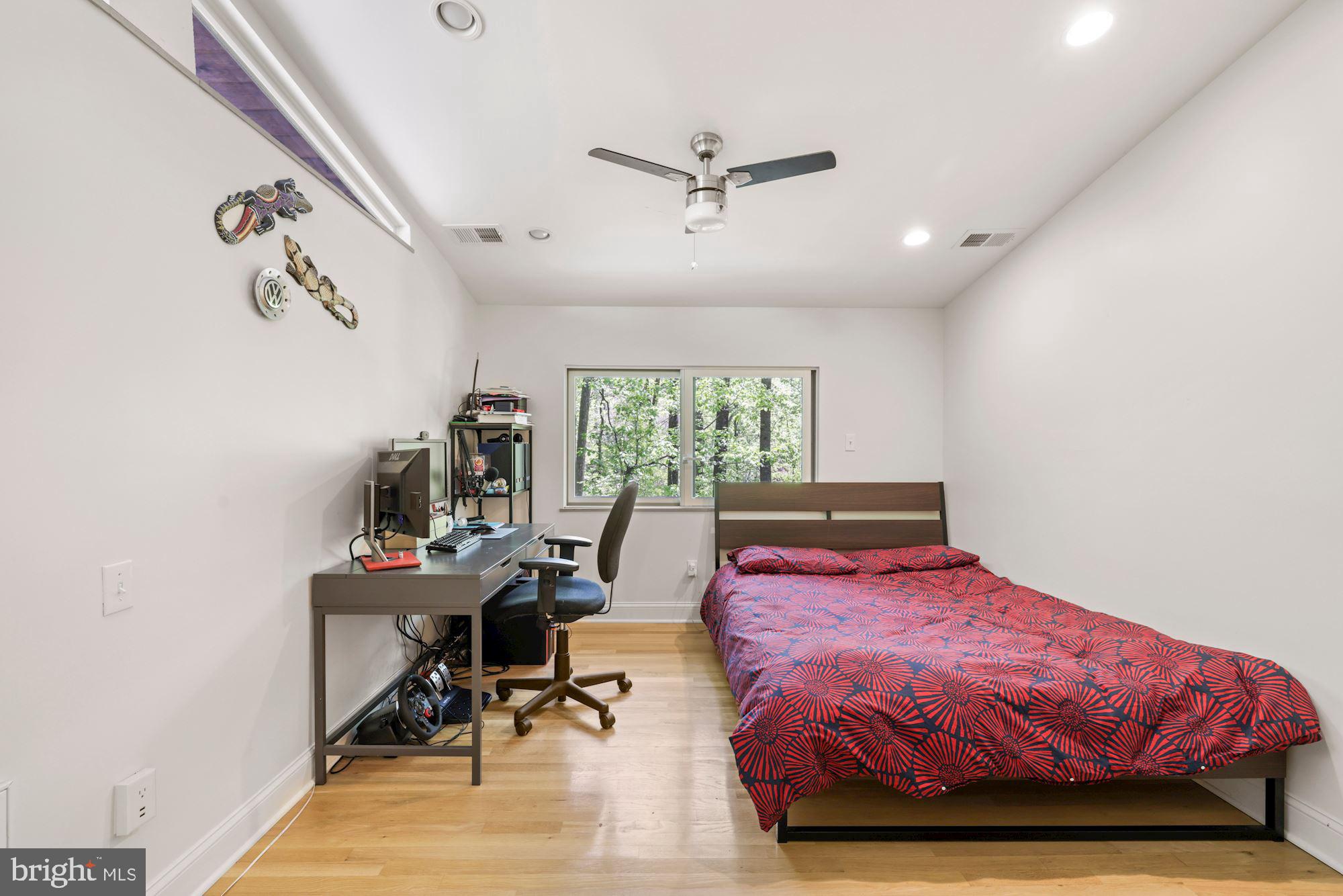 BANNOCKBURN HEIGHTS - Residential