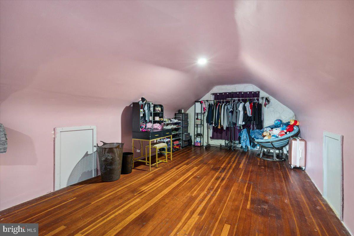 VILLA ESTATES - Residential