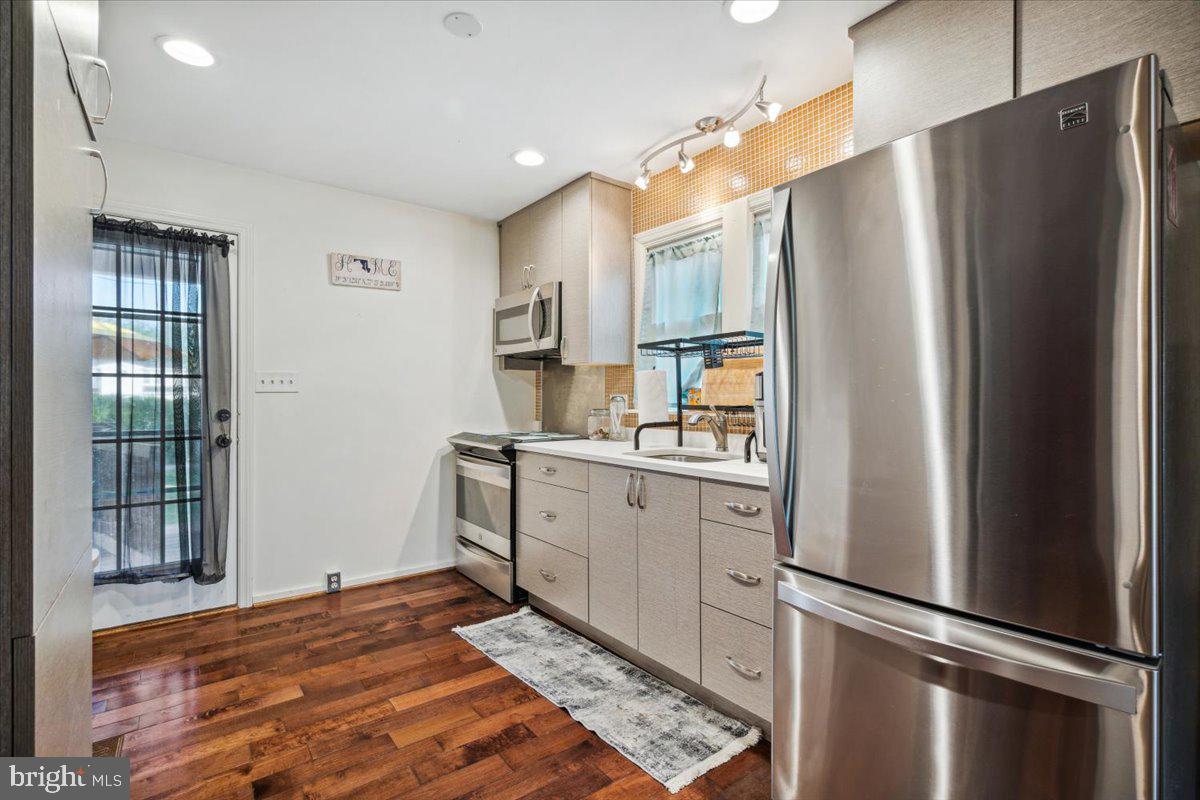 VILLA ESTATES - Residential