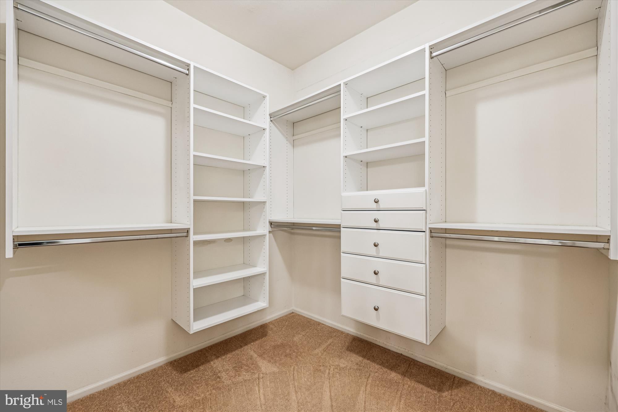 WHITE FLINT STATION - Residential