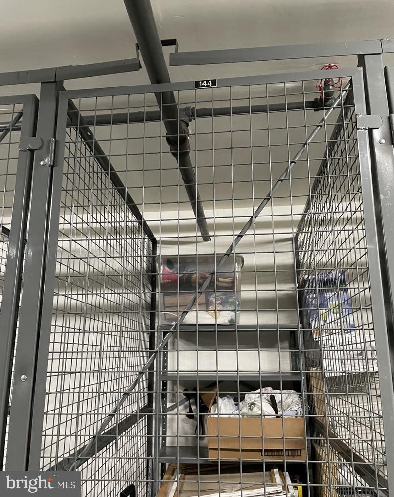 WHITE FLINT STATION - Residential