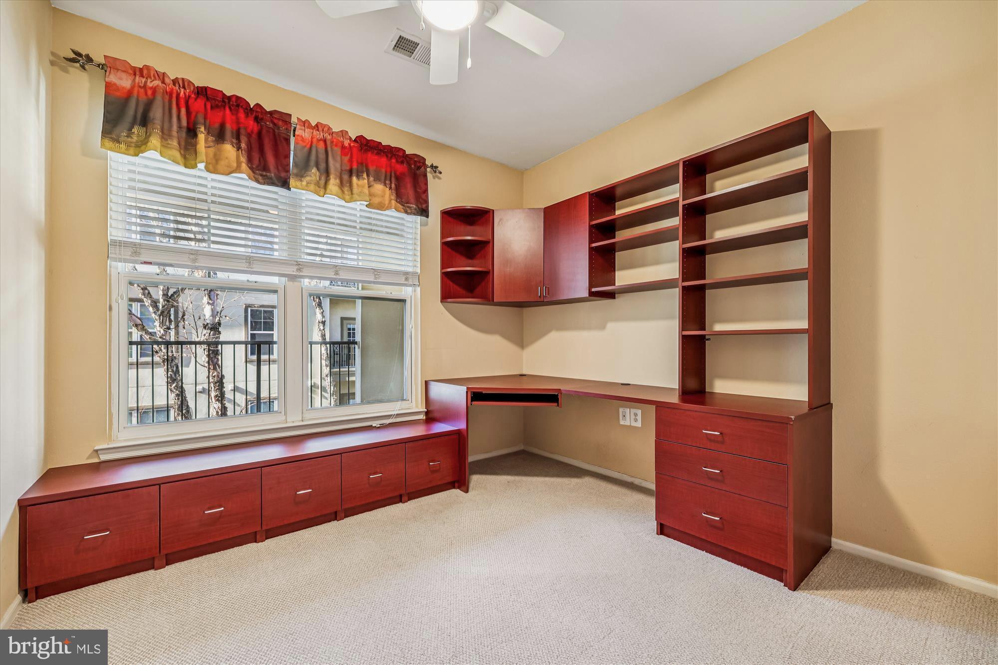 WHITE FLINT STATION - Residential