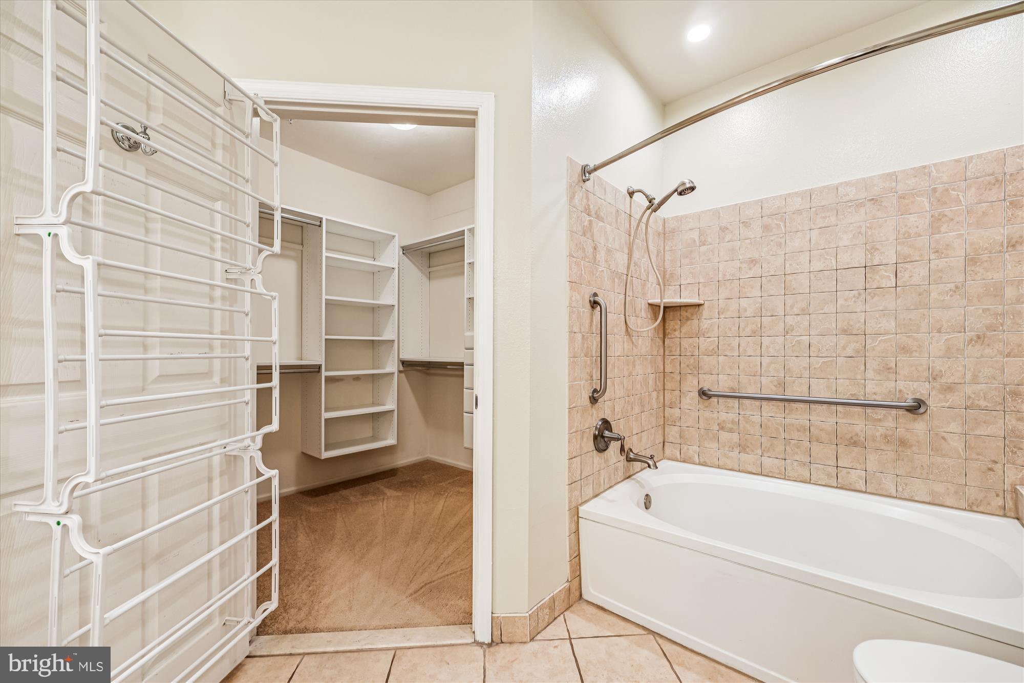 WHITE FLINT STATION - Residential