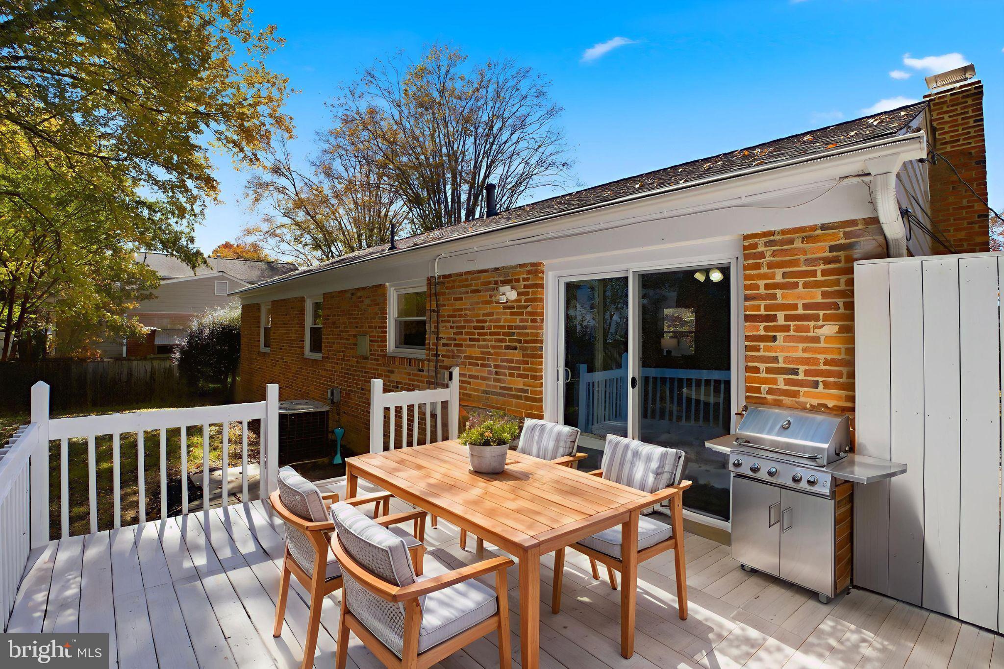 STRATTON WOODS - Residential