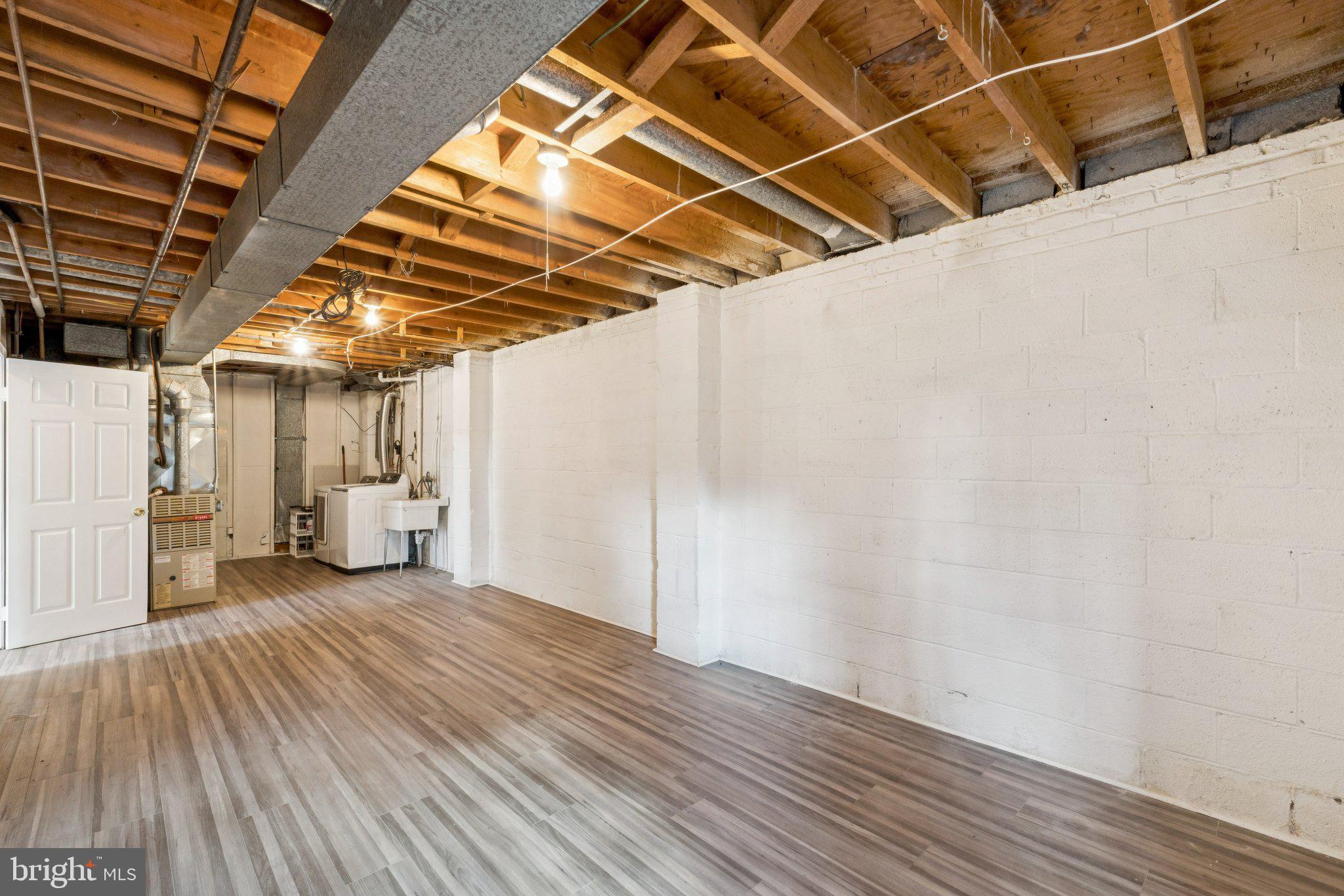 STRATTON WOODS - Residential