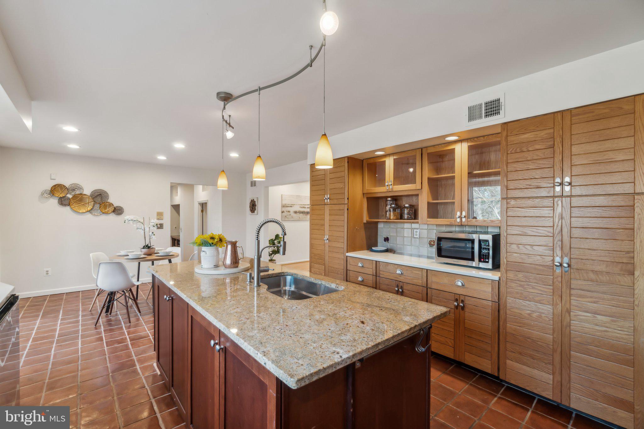 GLEN MILL VILLAGE - Residential