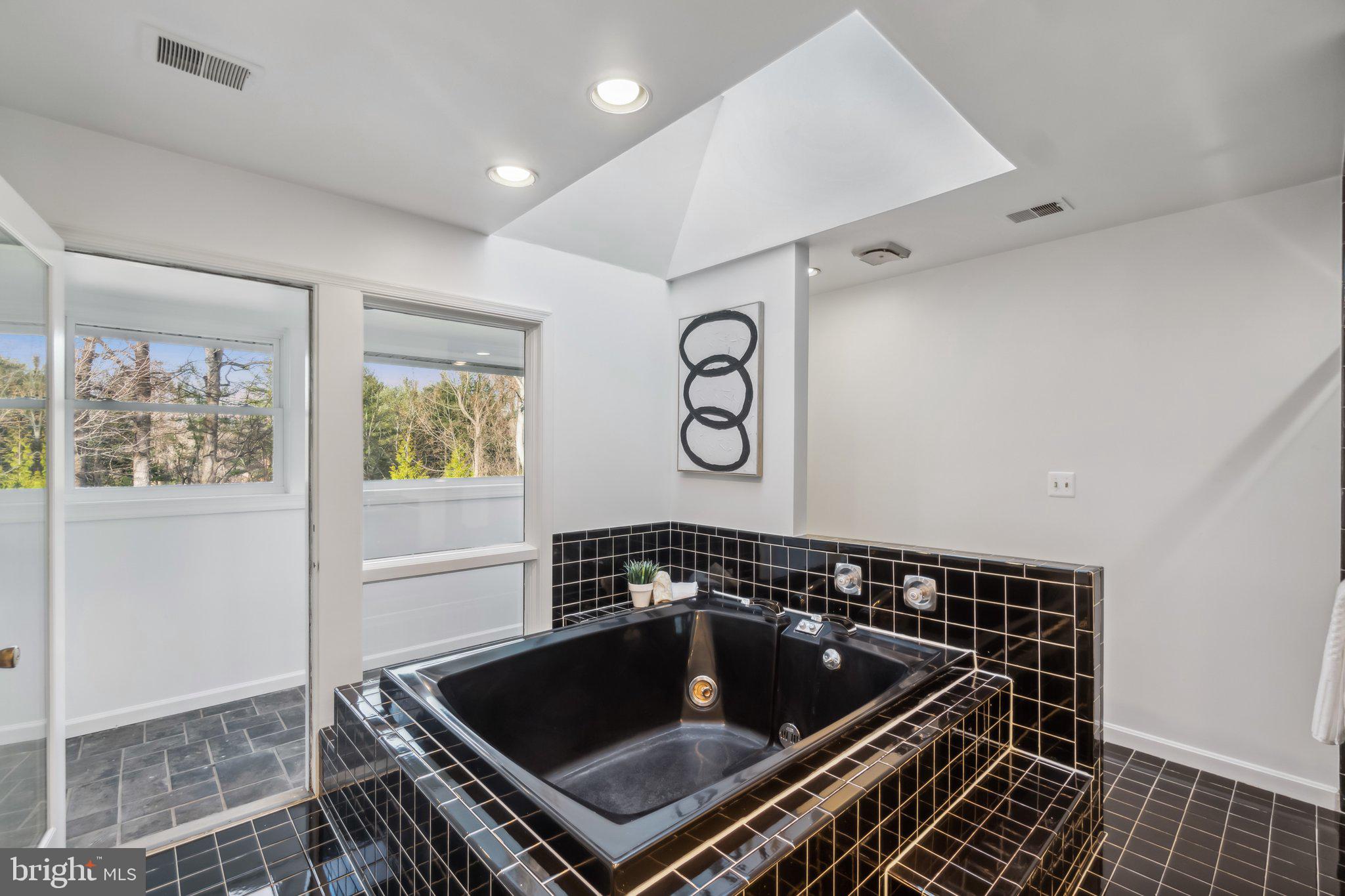 GLEN MILL VILLAGE - Residential