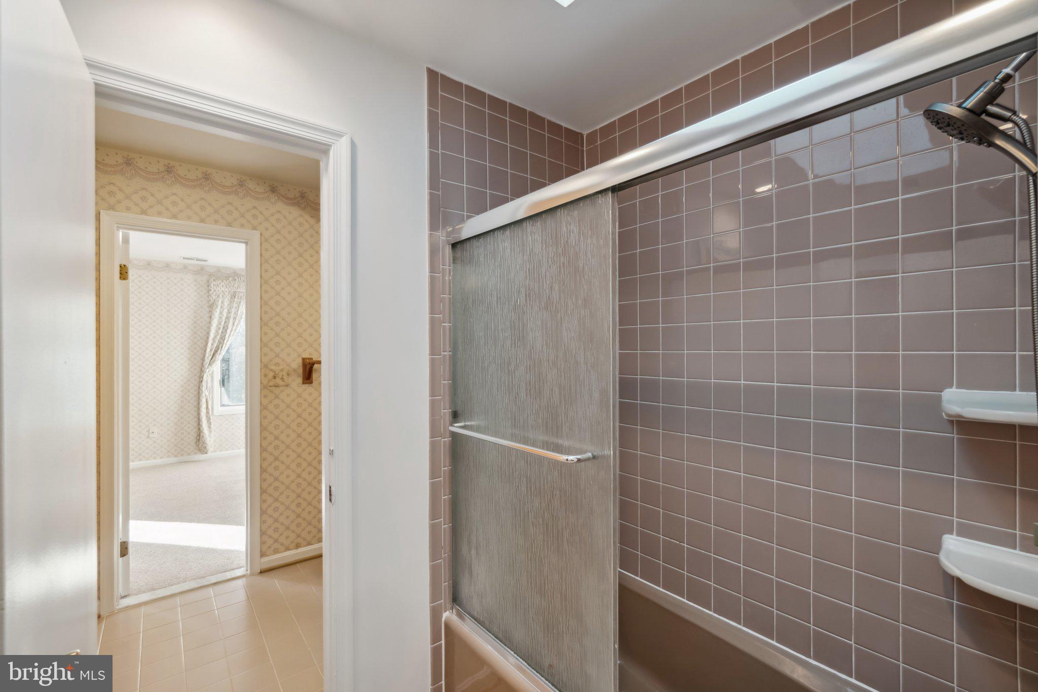 GLEN MILL VILLAGE - Residential