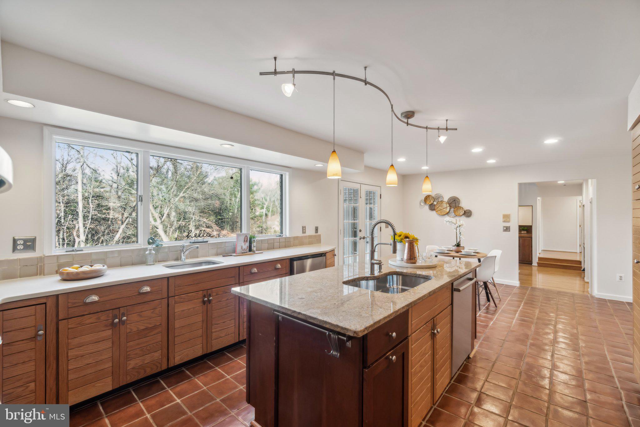 GLEN MILL VILLAGE - Residential