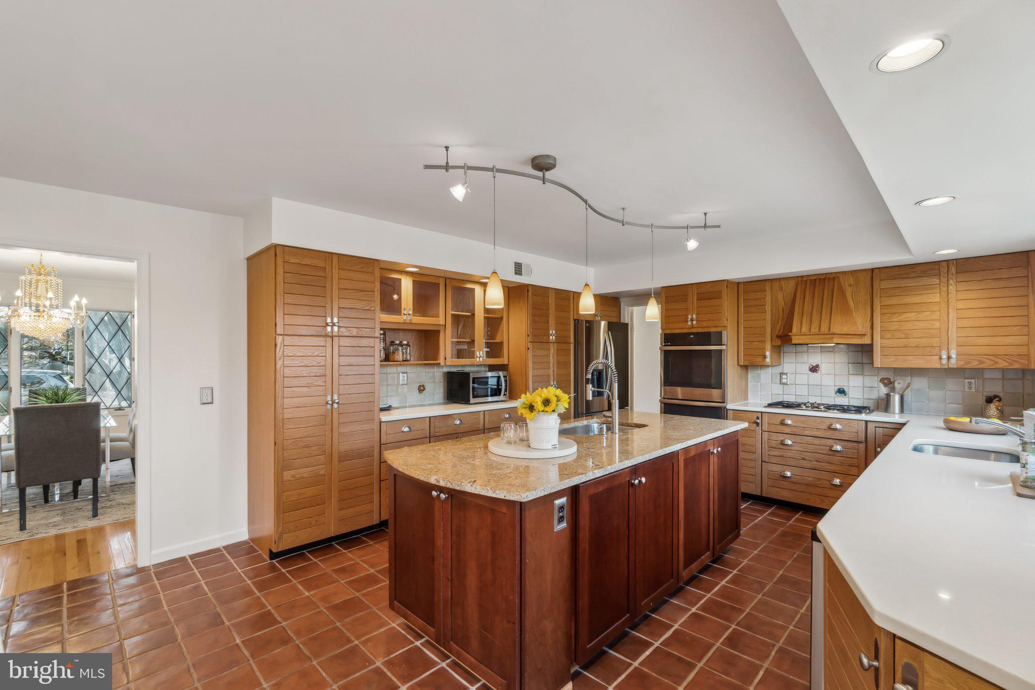 GLEN MILL VILLAGE - Residential