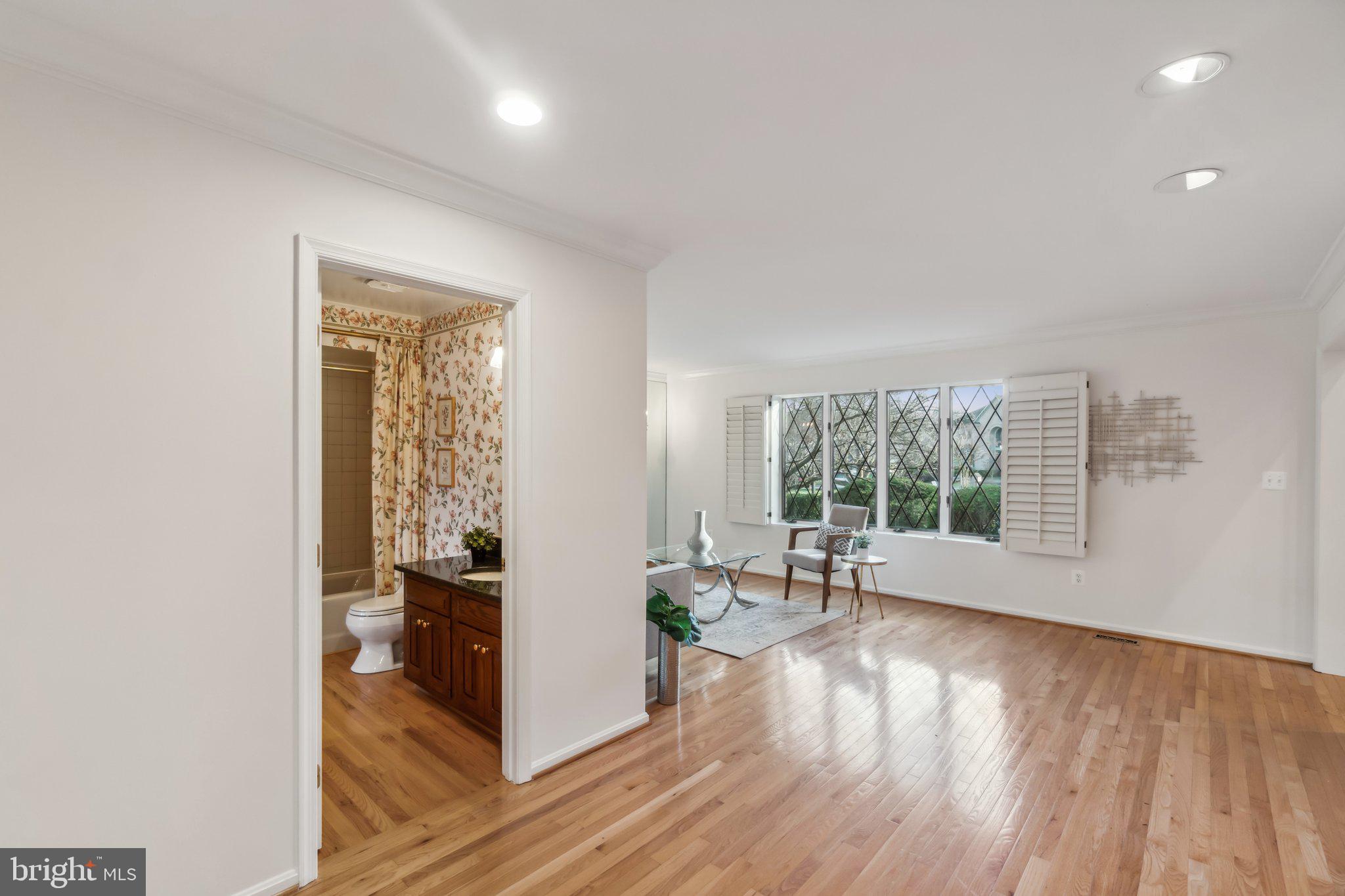 GLEN MILL VILLAGE - Residential