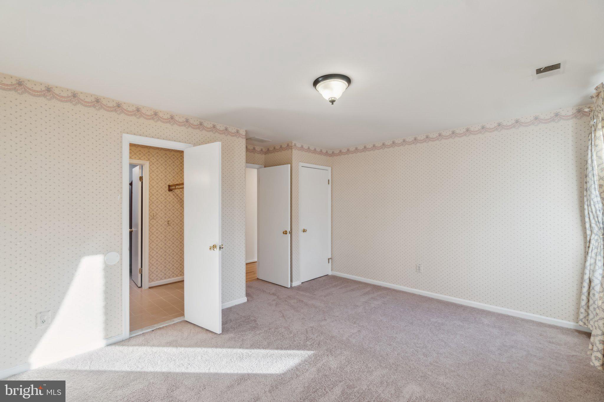 GLEN MILL VILLAGE - Residential