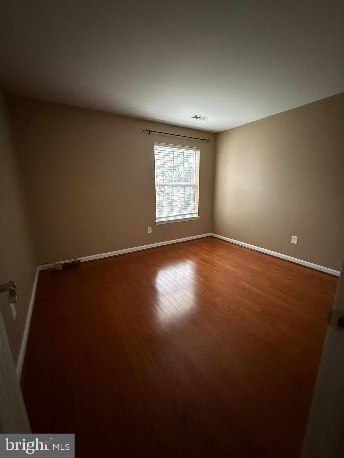 CROMWELL FOUNTAIN - Residential