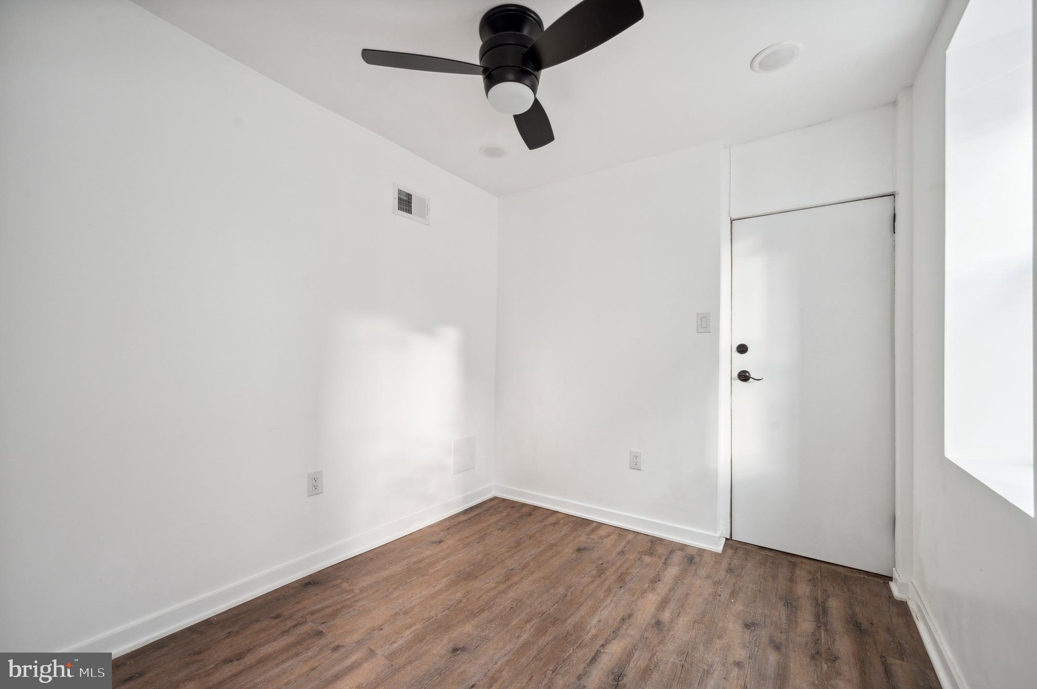 FAIRMOUNT - Residential Lease