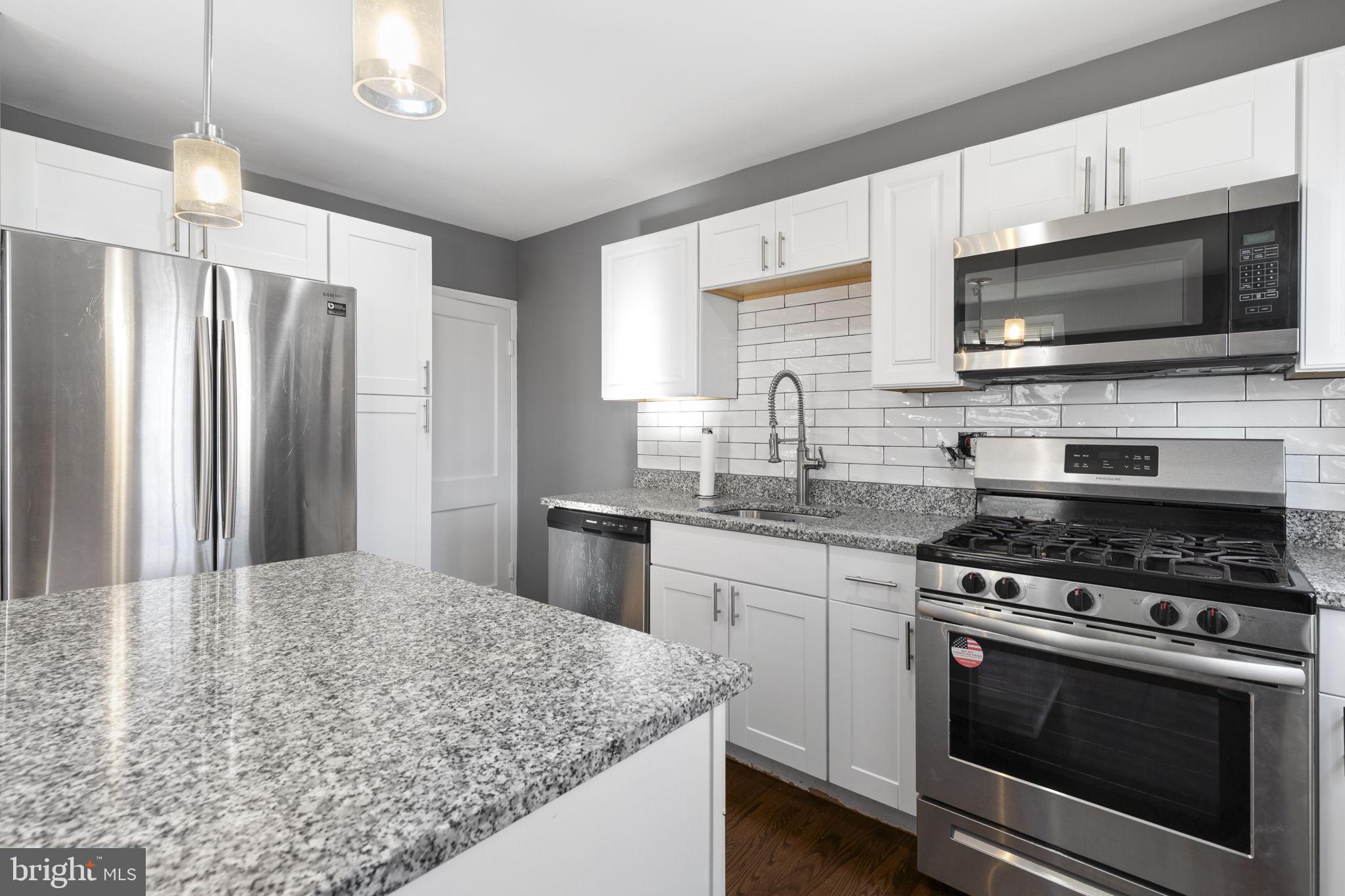 EASTWOOD - Residential