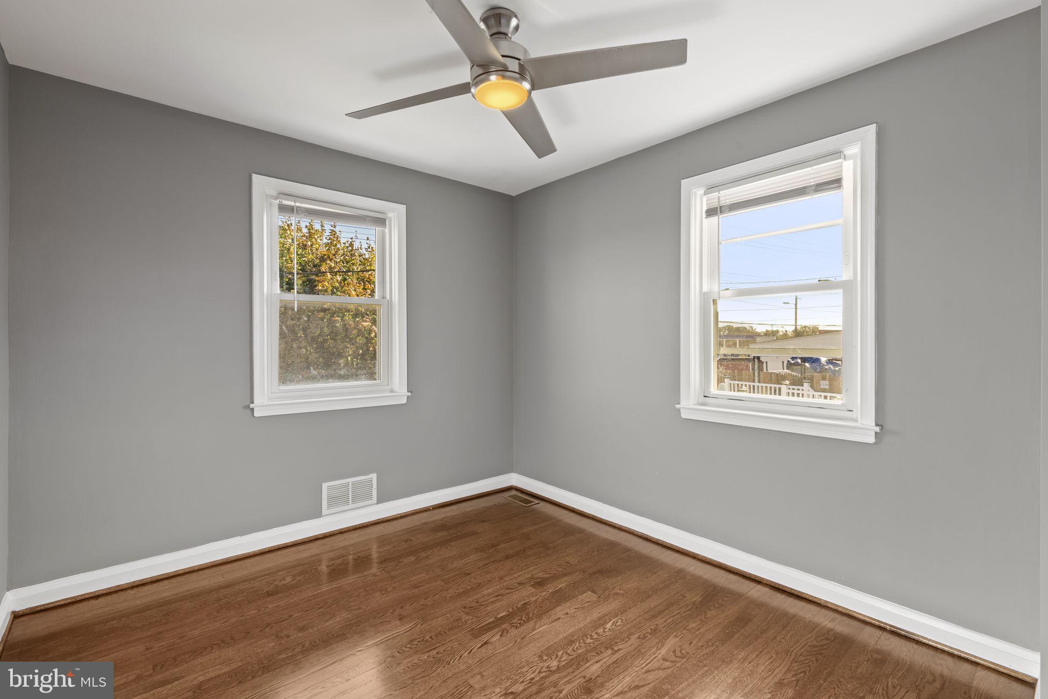 EASTWOOD - Residential