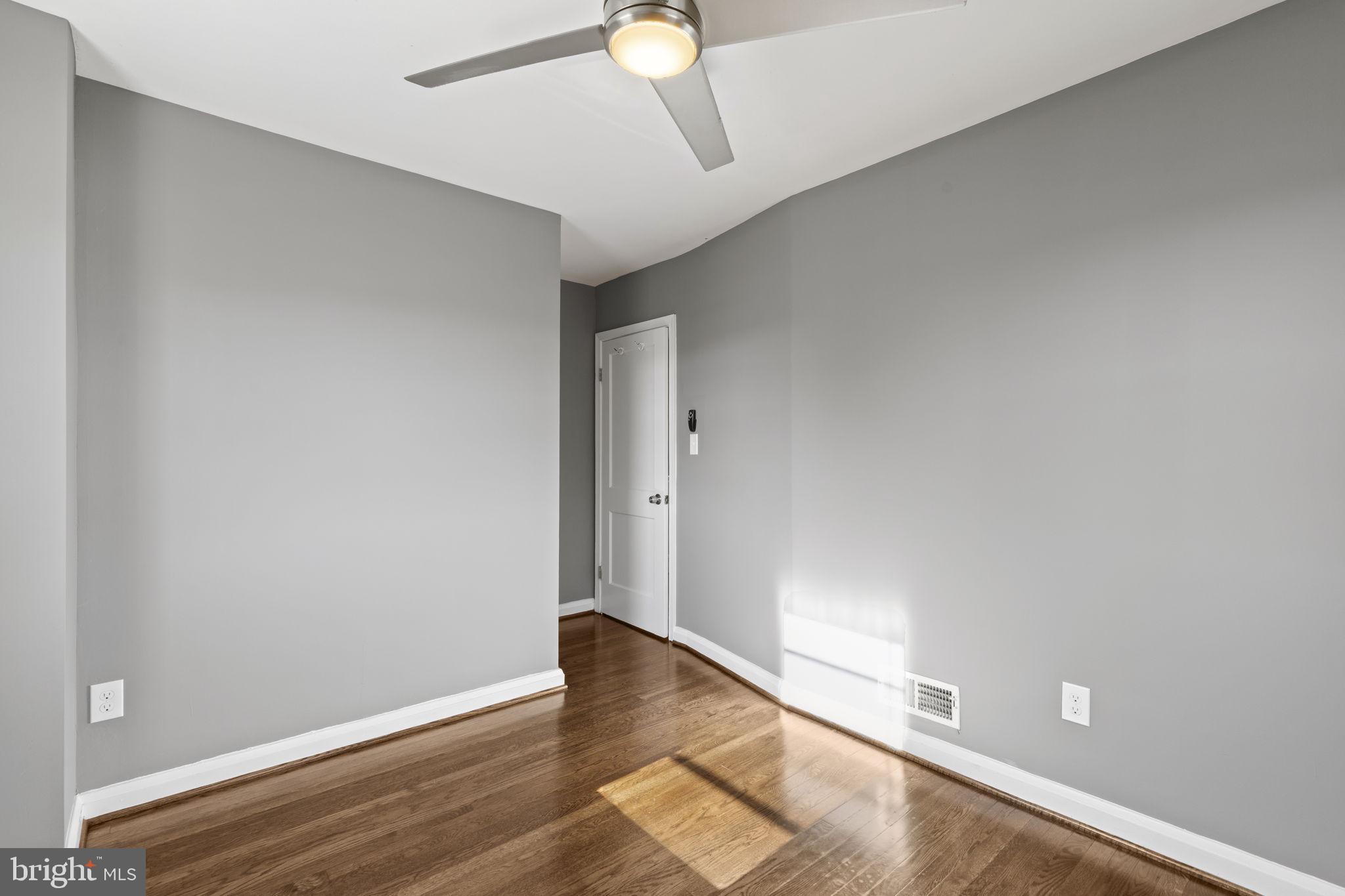 EASTWOOD - Residential