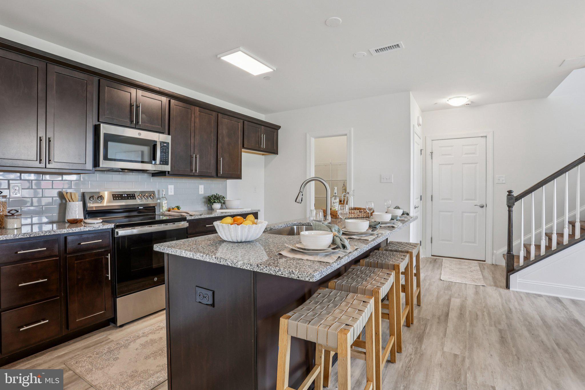 ARBOR PLACE - Residential