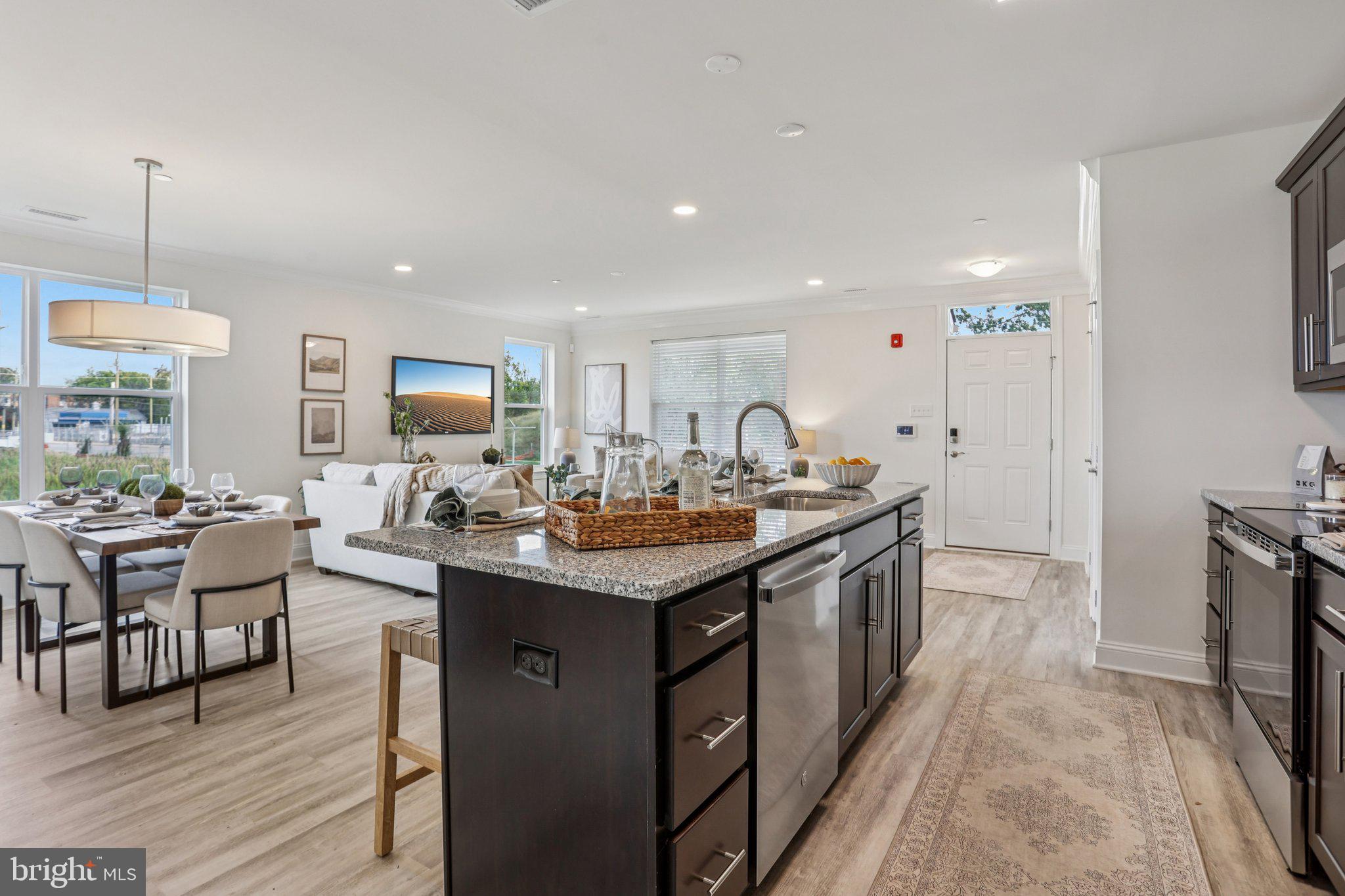 ARBOR PLACE - Residential