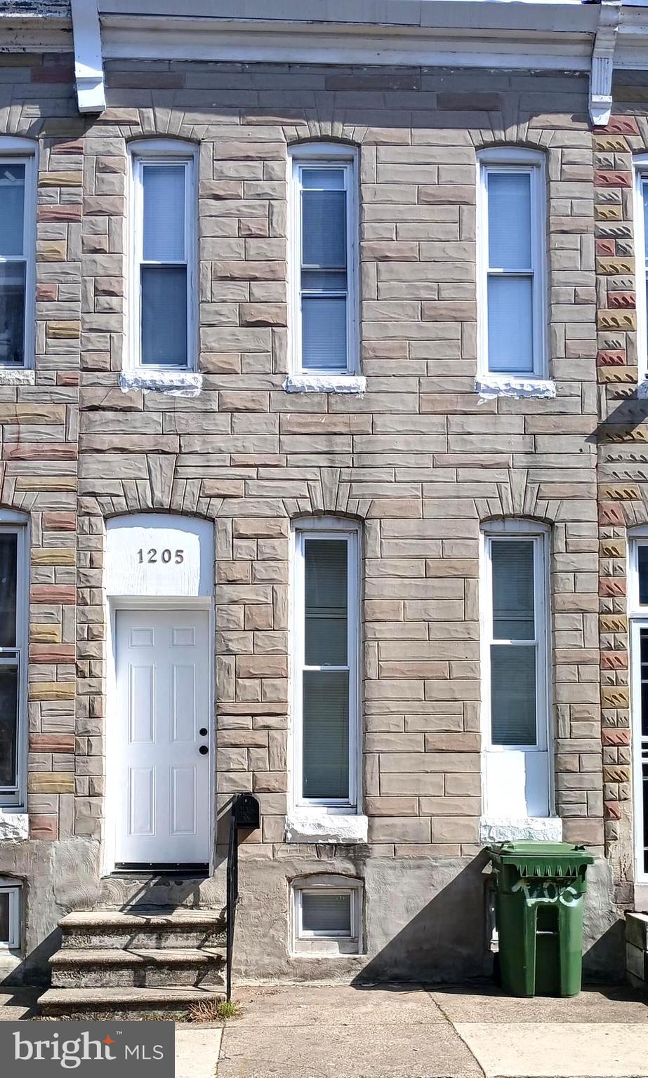 Welcome to 1205 Glyndon Ave – a charming, freshly updated Baltimore rowhome located in the historic Carroll Park community! This move-in ready gem features 3 spacious bedrooms and 1.5 bathrooms, perfect for first-time homebuyers or anyone looking to downsize in comfort and style.
The main level welcomes you with gleaming hardwood floors, a cozy living area, and a gas range and oven for home-cooked meals. Enjoy the convenience of main-level laundry, a recently installed water heater, central air, and efficient gas heating. The upper level boasts brand-new carpet, while the private fenced rear yard is perfect for pets, gardening, or summer BBQs.
Need extra space? The unfinished basement is your blank canvas—create a man cave, add a 4th bedroom and full bath, design a rec room, or build a home office or gym.
Location? You can’t beat it. Walking distance to Carroll Park and the trendy shops, cafés, breweries, and coffee spots in Pig Town. You're also minutes from the historic Hollins Market, the B&O Railroad Museum, and major city landmarks like M&T Bank Stadium, Camden Yards, and the Horseshoe Casino. With easy access to I-95 and BW Parkway (295), commuting is a breeze.
Don’t wait—homes at this price and in this location move fast! Schedule your tour today and make 1205 Glyndon Ave your new home sweet home.