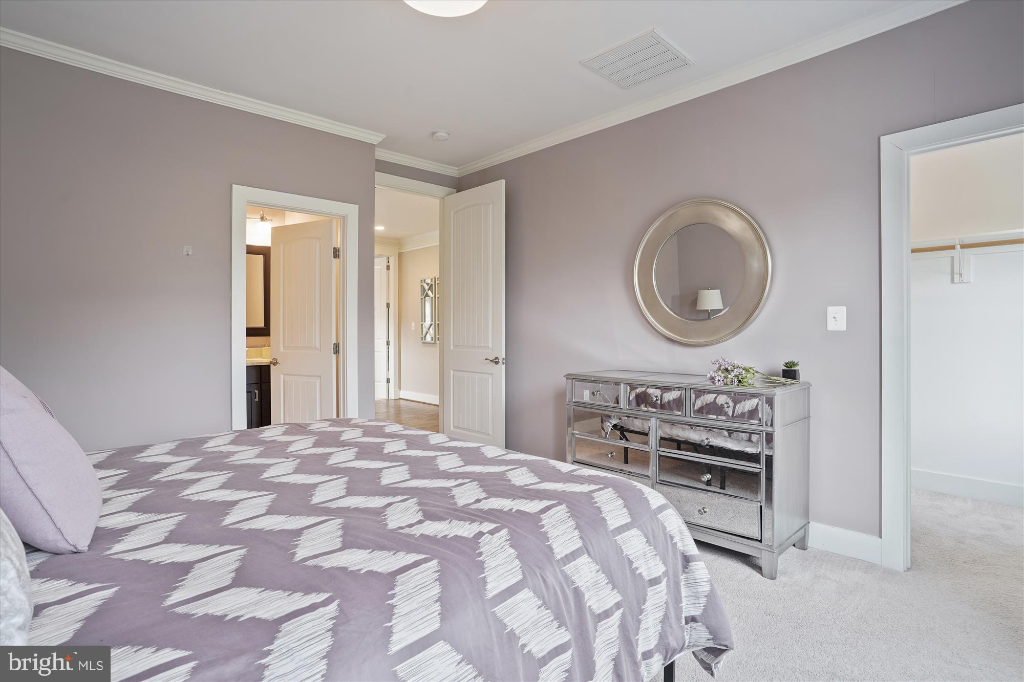 BERKSHIRE OAKWOOD - Residential