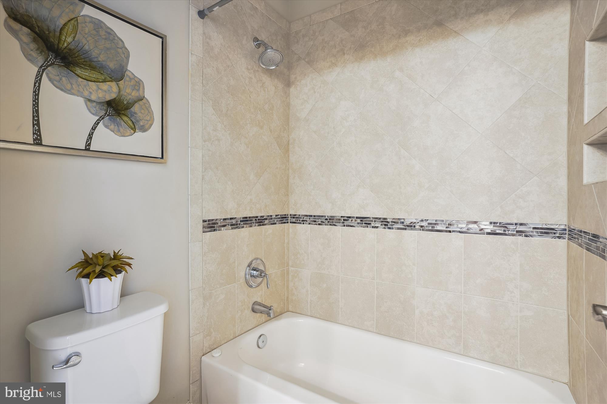 BERKSHIRE OAKWOOD - Residential