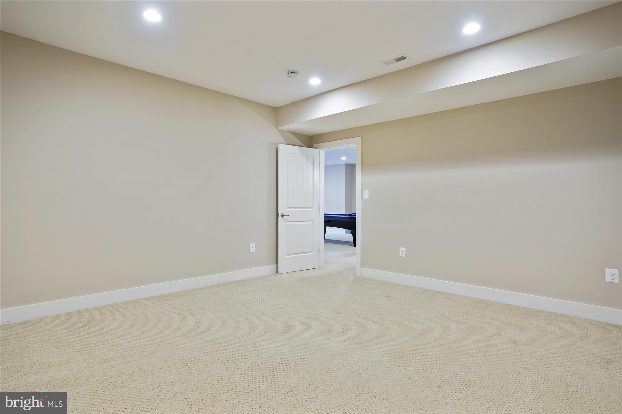 BERKSHIRE OAKWOOD - Residential