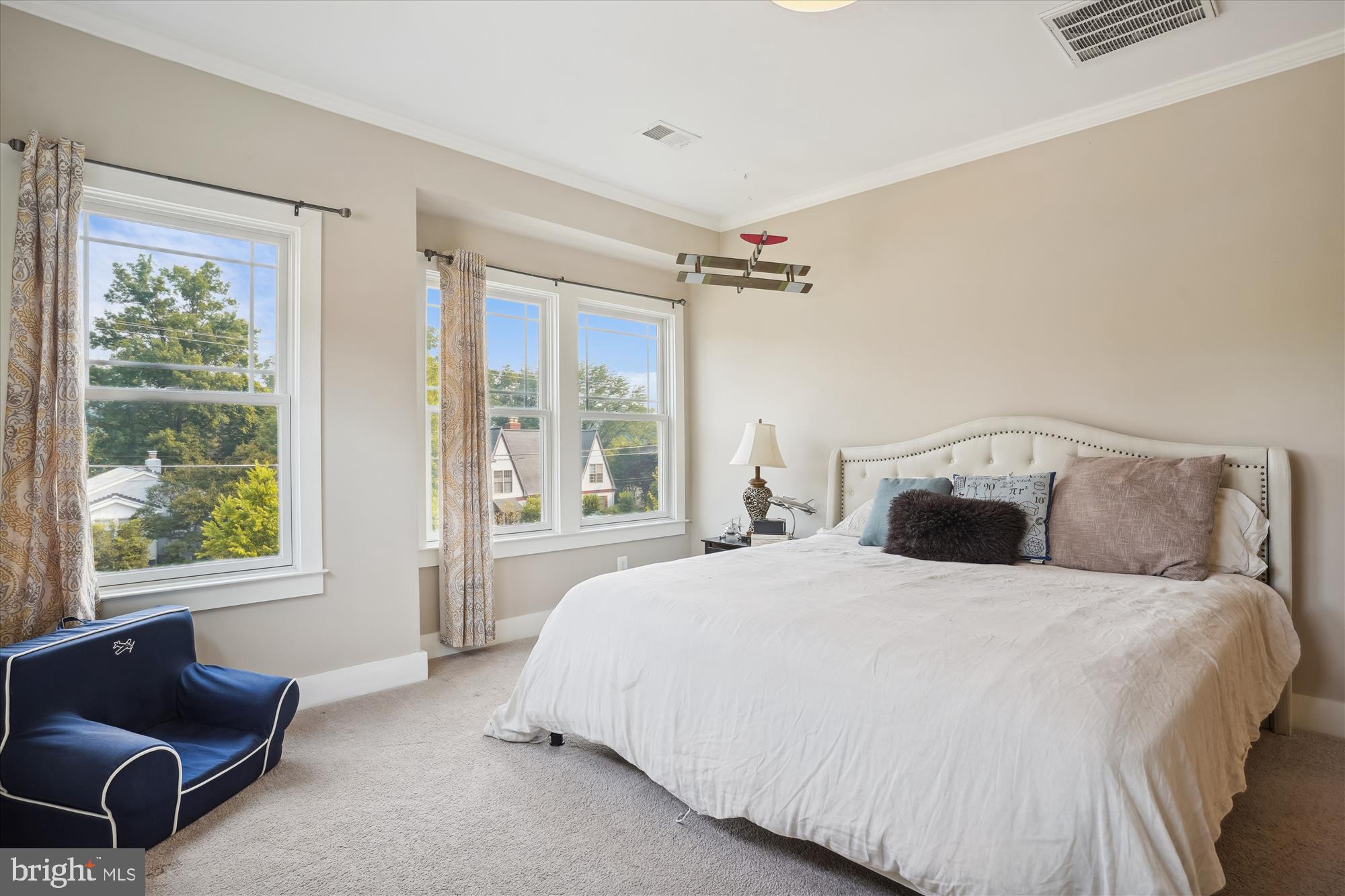 BERKSHIRE OAKWOOD - Residential