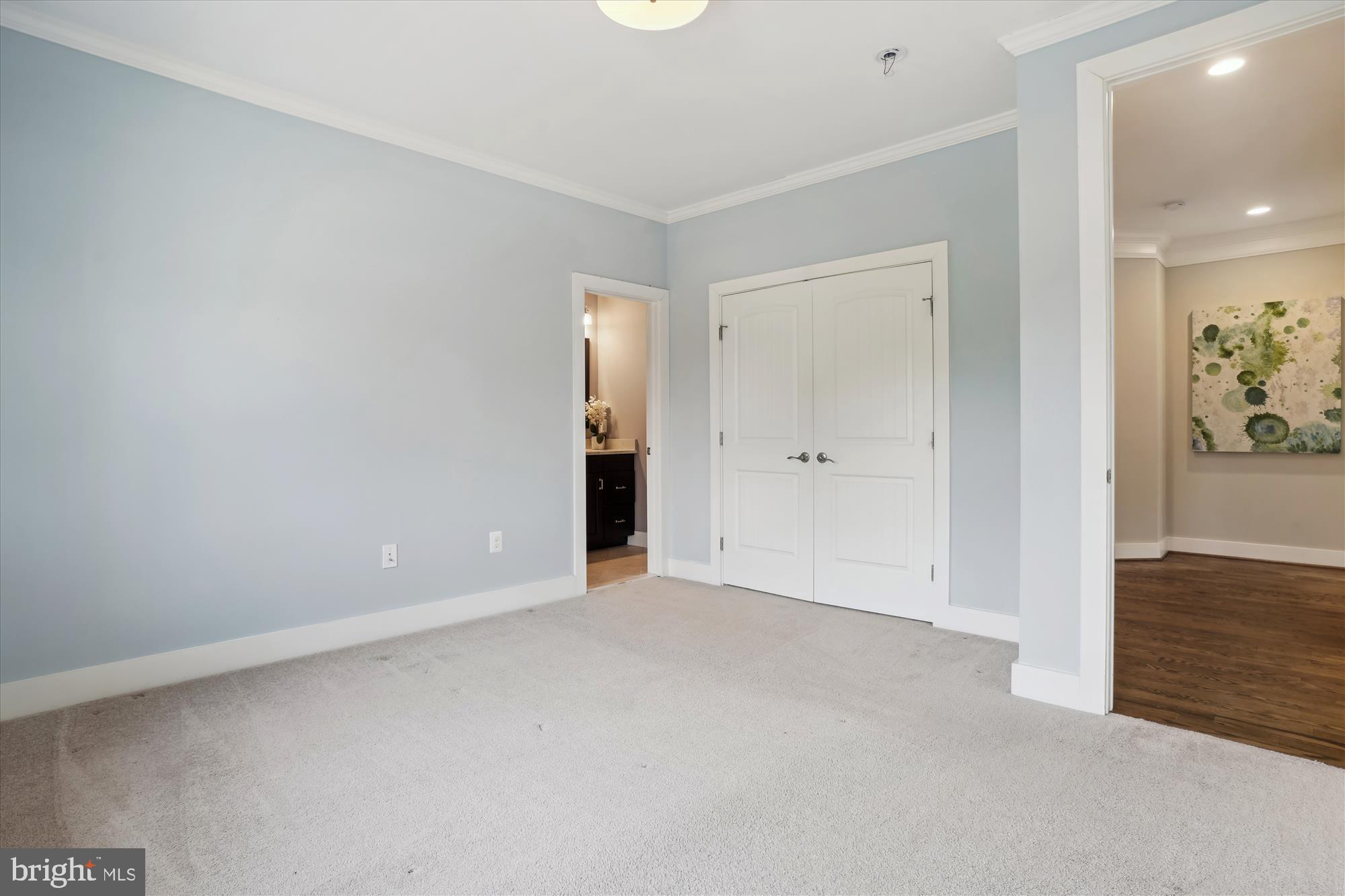 BERKSHIRE OAKWOOD - Residential