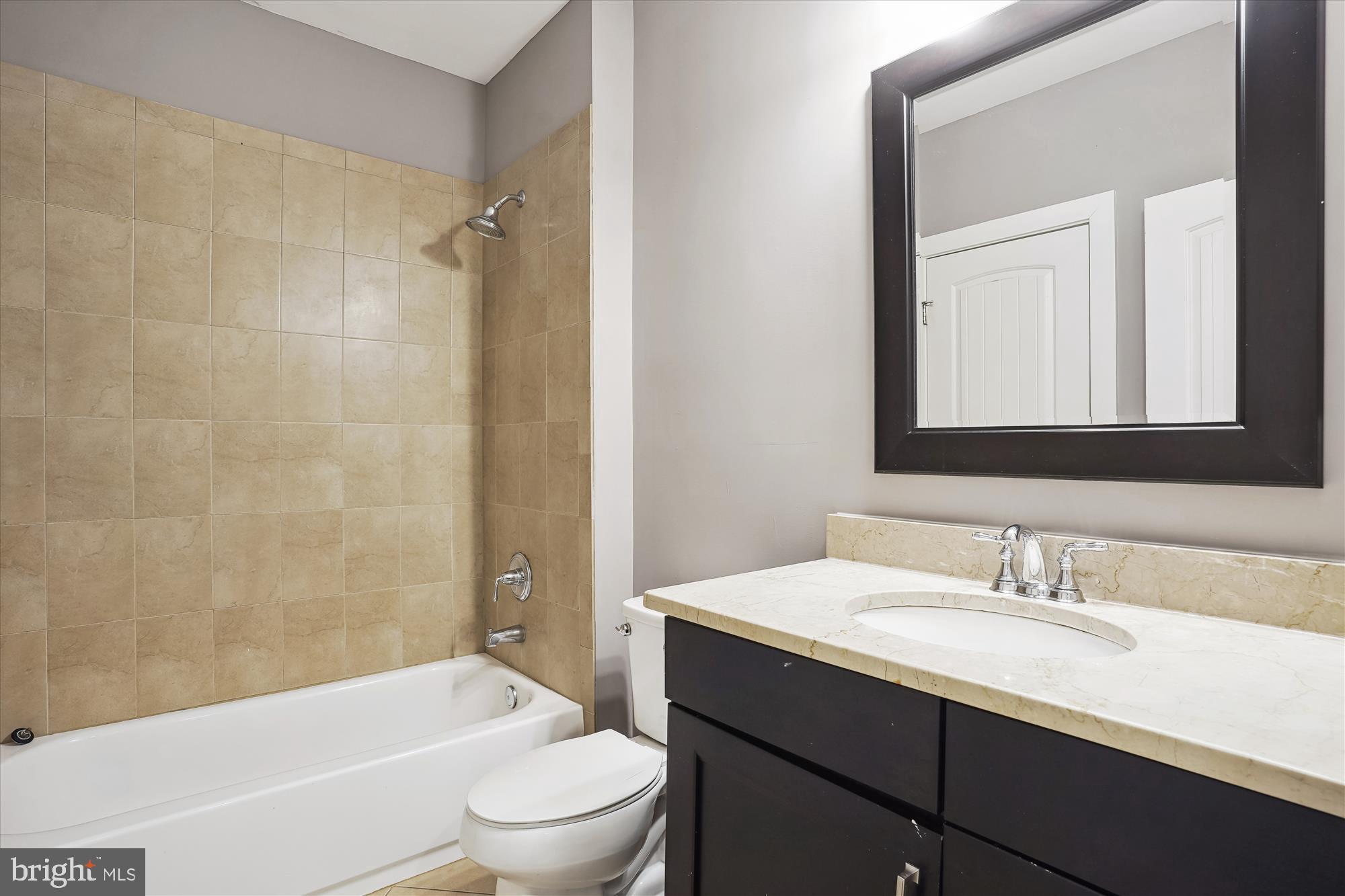 BERKSHIRE OAKWOOD - Residential