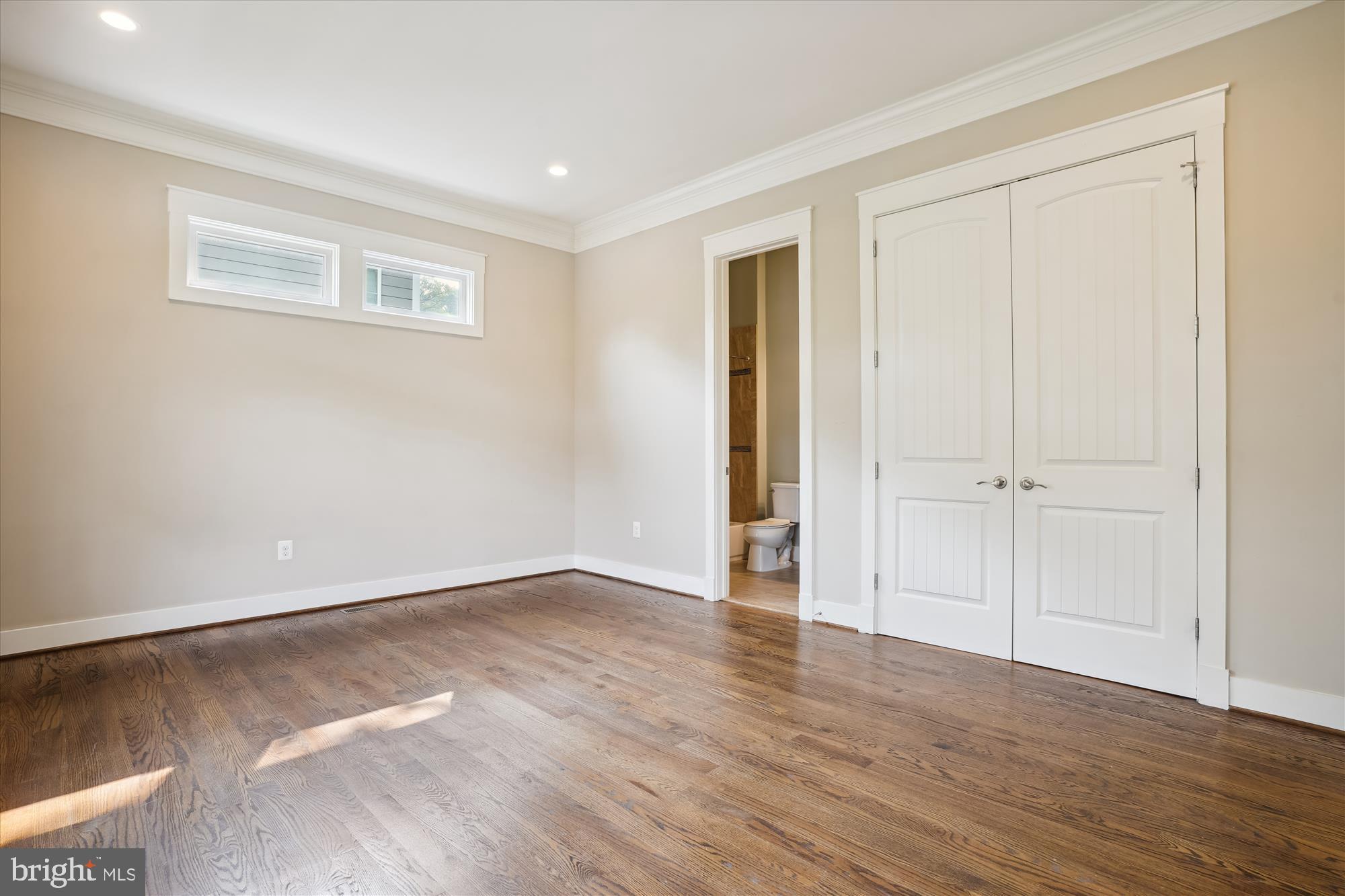 BERKSHIRE OAKWOOD - Residential