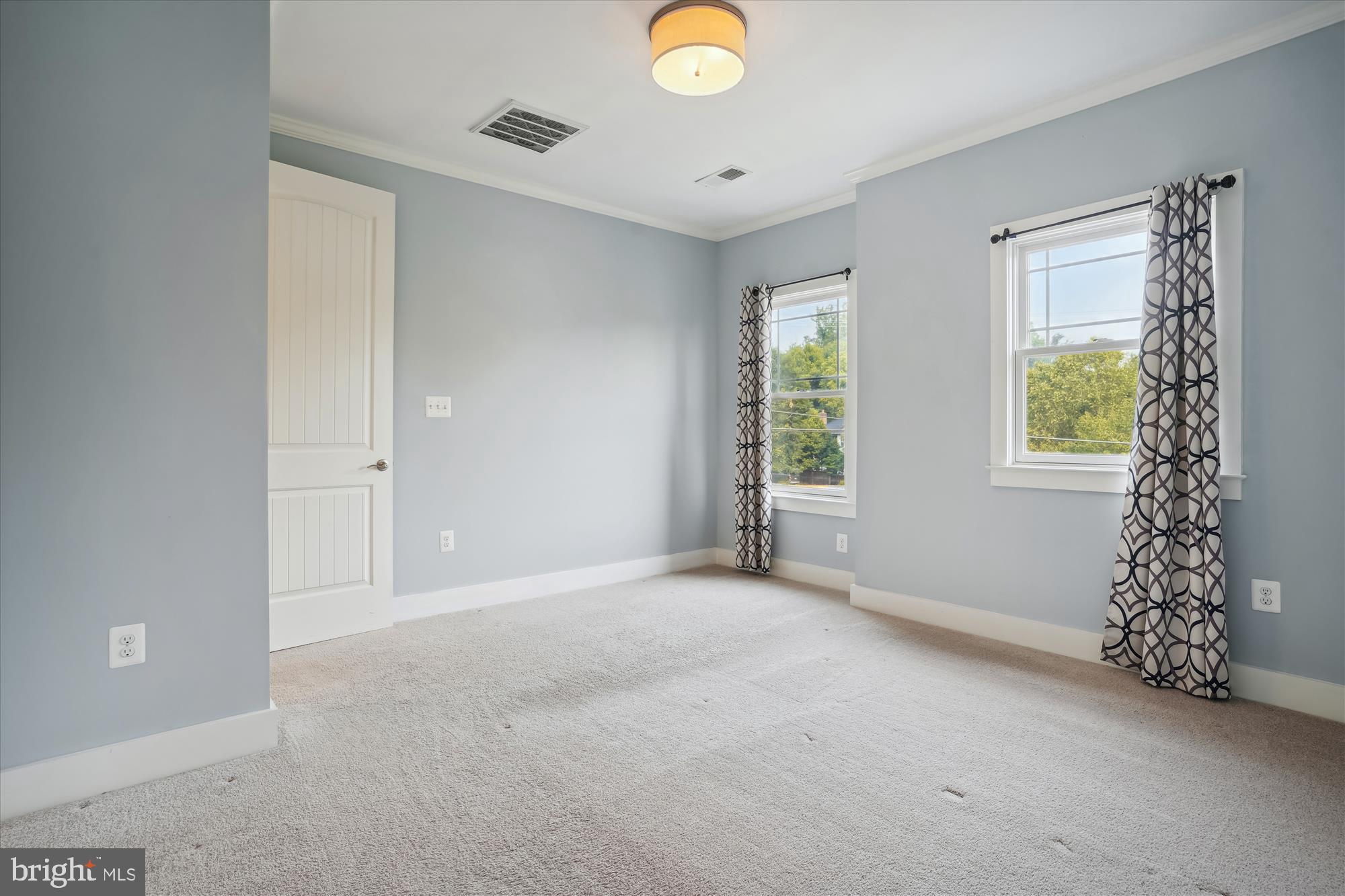 BERKSHIRE OAKWOOD - Residential