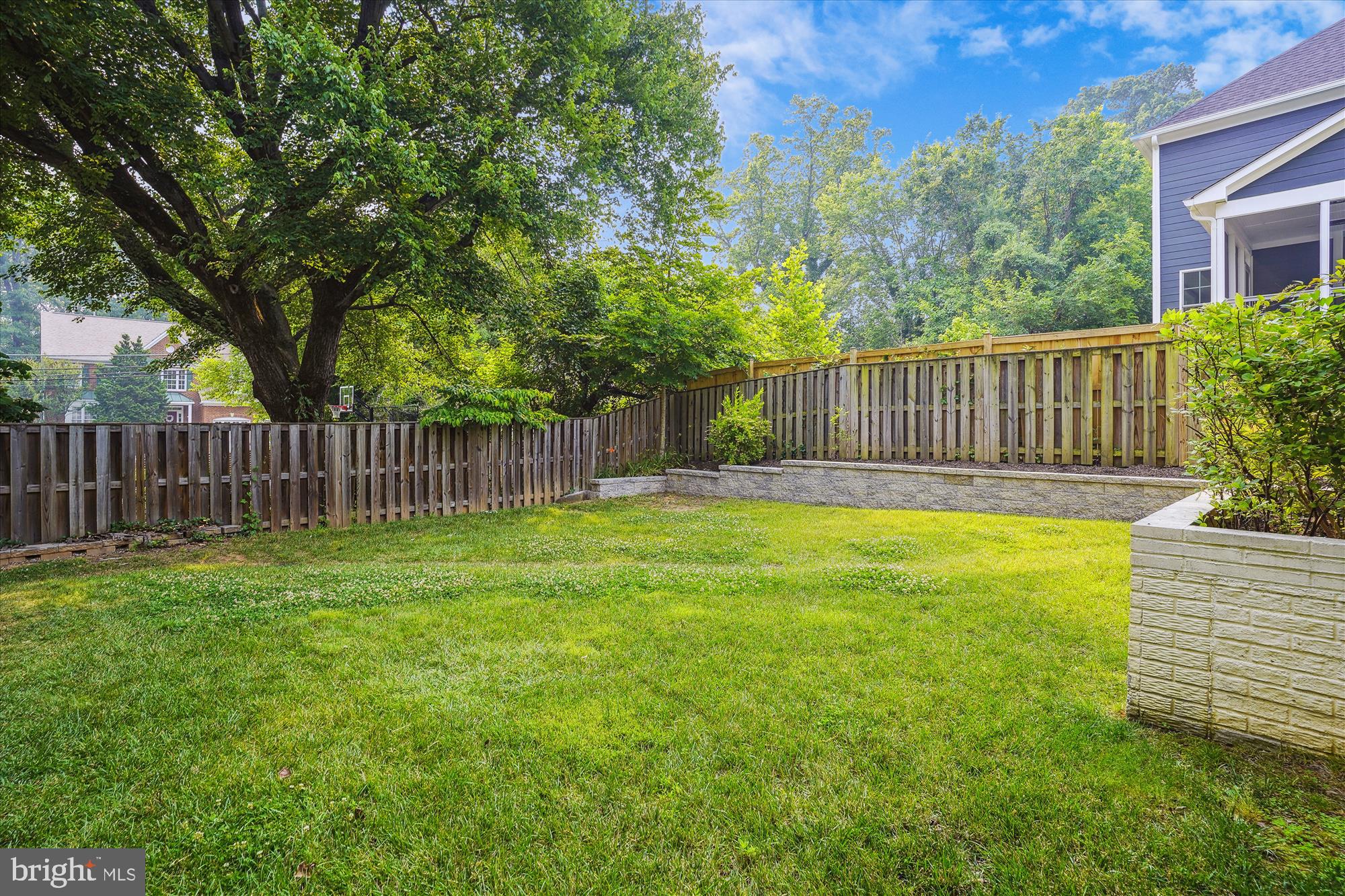 BERKSHIRE OAKWOOD - Residential