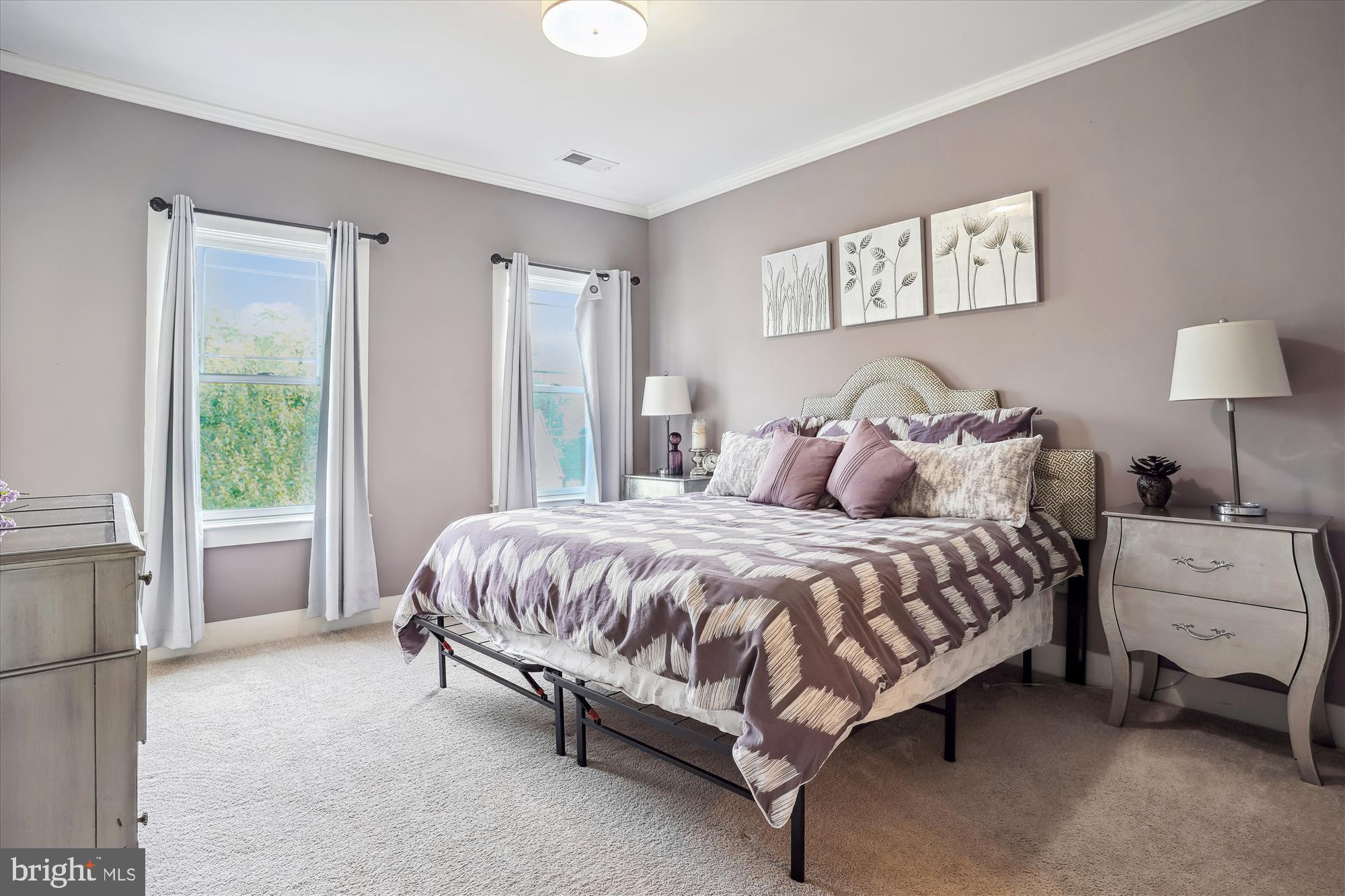 BERKSHIRE OAKWOOD - Residential