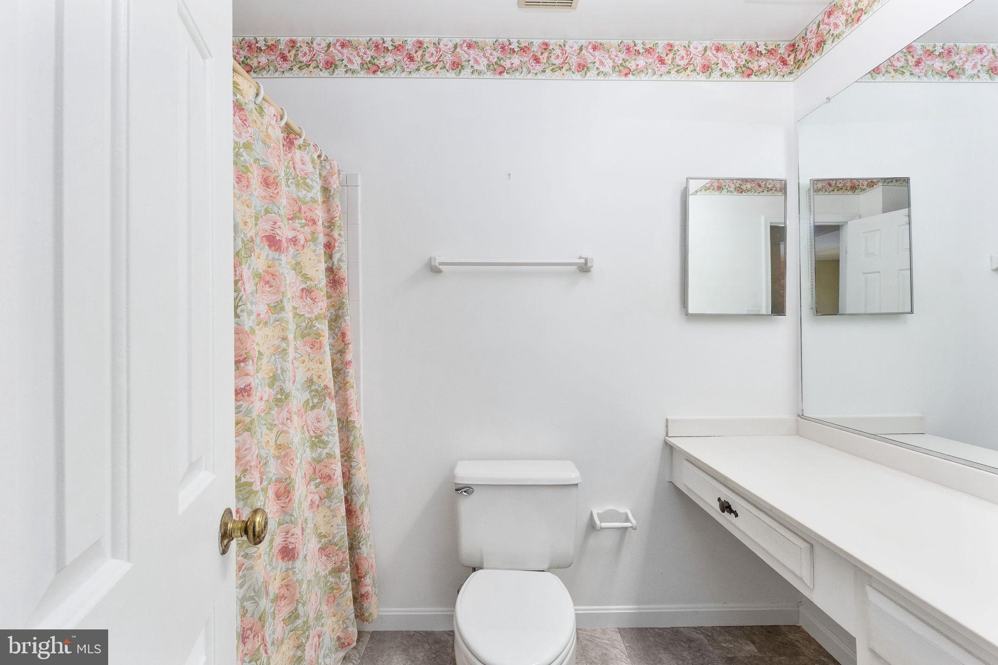 WOODLYNNE COMMUNITY - Residential