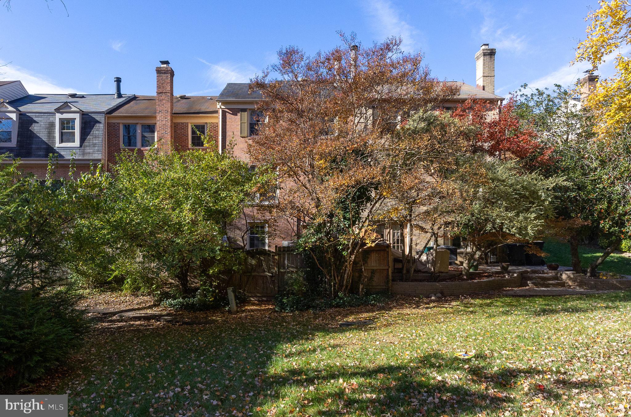 WOODLYNNE COMMUNITY - Residential