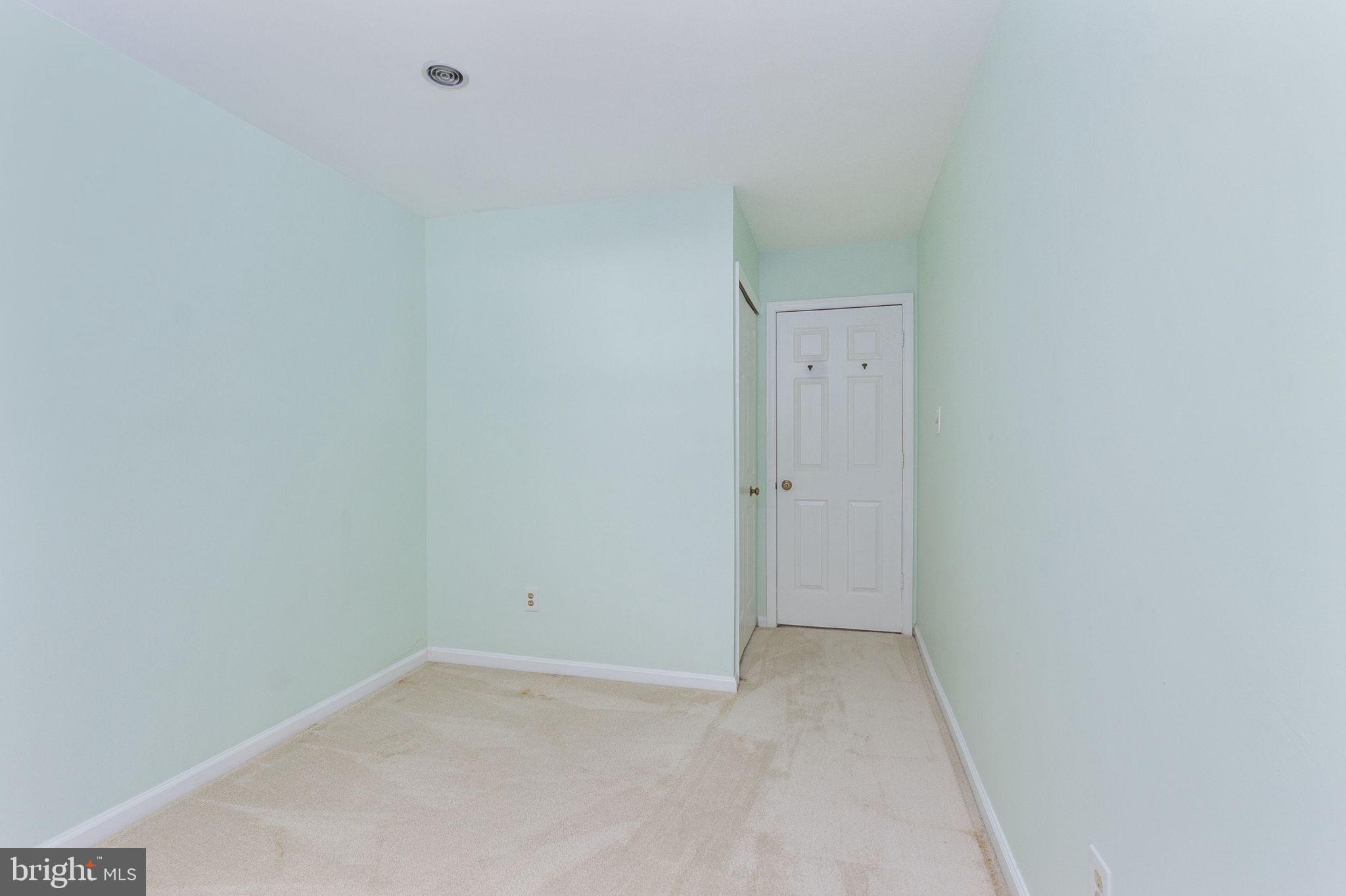 WOODLYNNE COMMUNITY - Residential