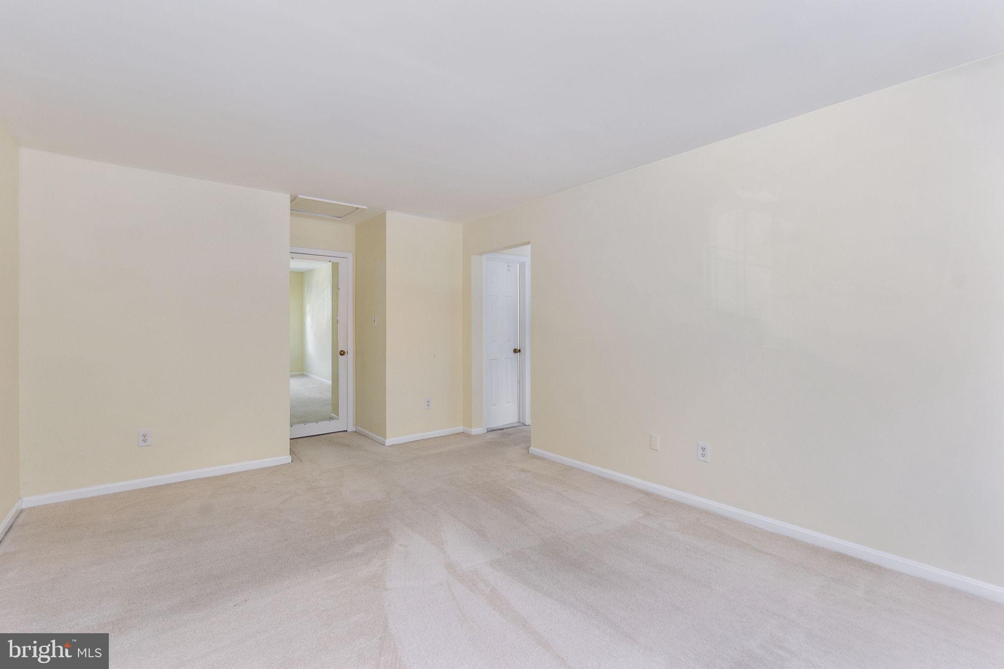 WOODLYNNE COMMUNITY - Residential