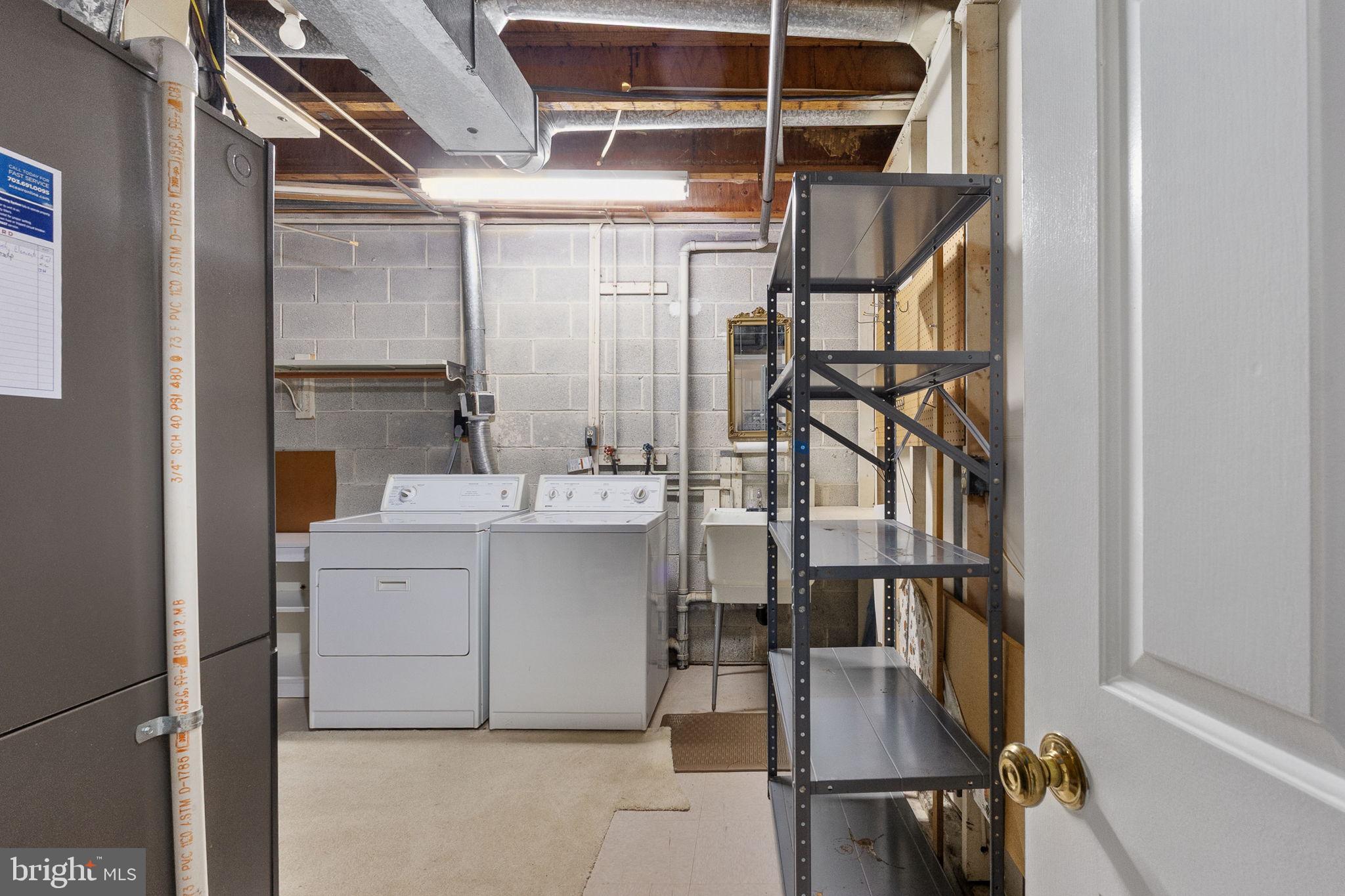 WOODLYNNE COMMUNITY - Residential